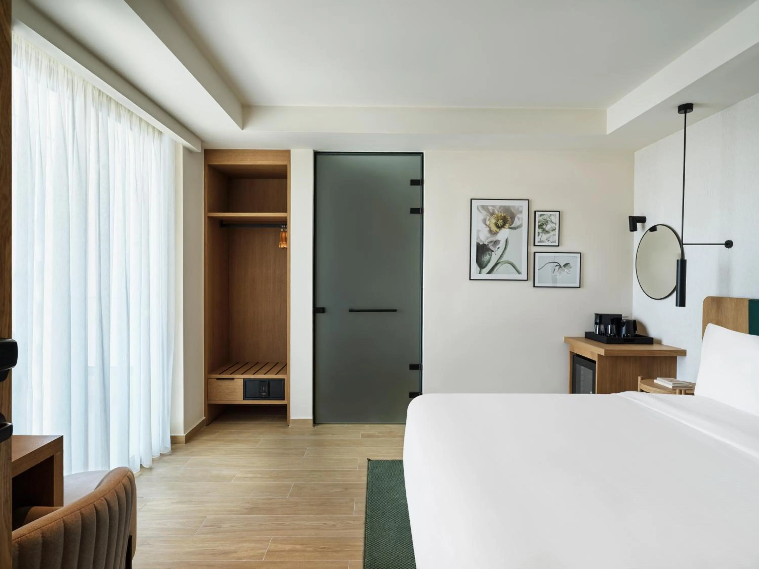 Bedroom, Bed in Hilton Garden Inn Chania City