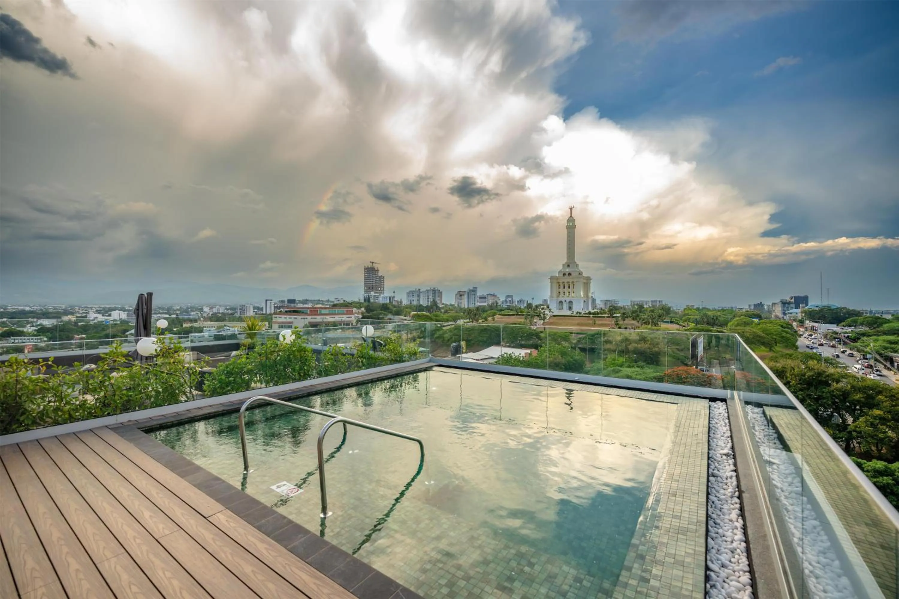 Pool view in Hotel Hampton By Hilton Santiago De Los Caballeros