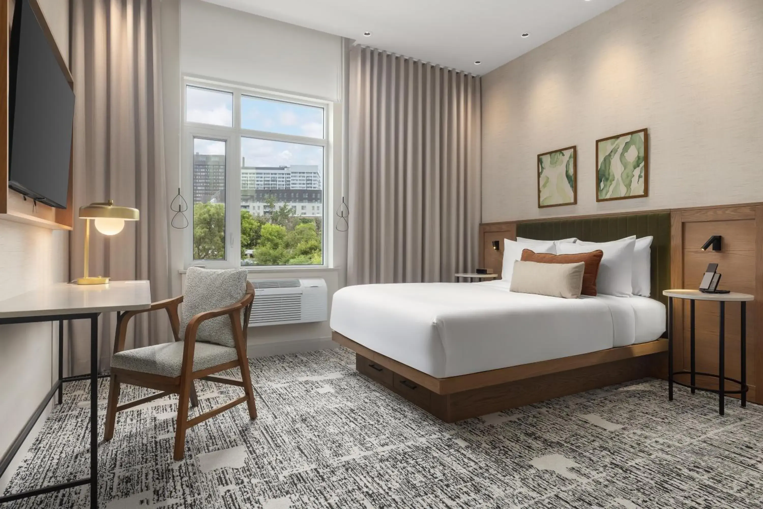 King Room in Hotel Railwayparc Montreal, Tapestry Collection By Hilton King Room in Hotel Railwayparc Montreal, Tapestry Collection By Hilton