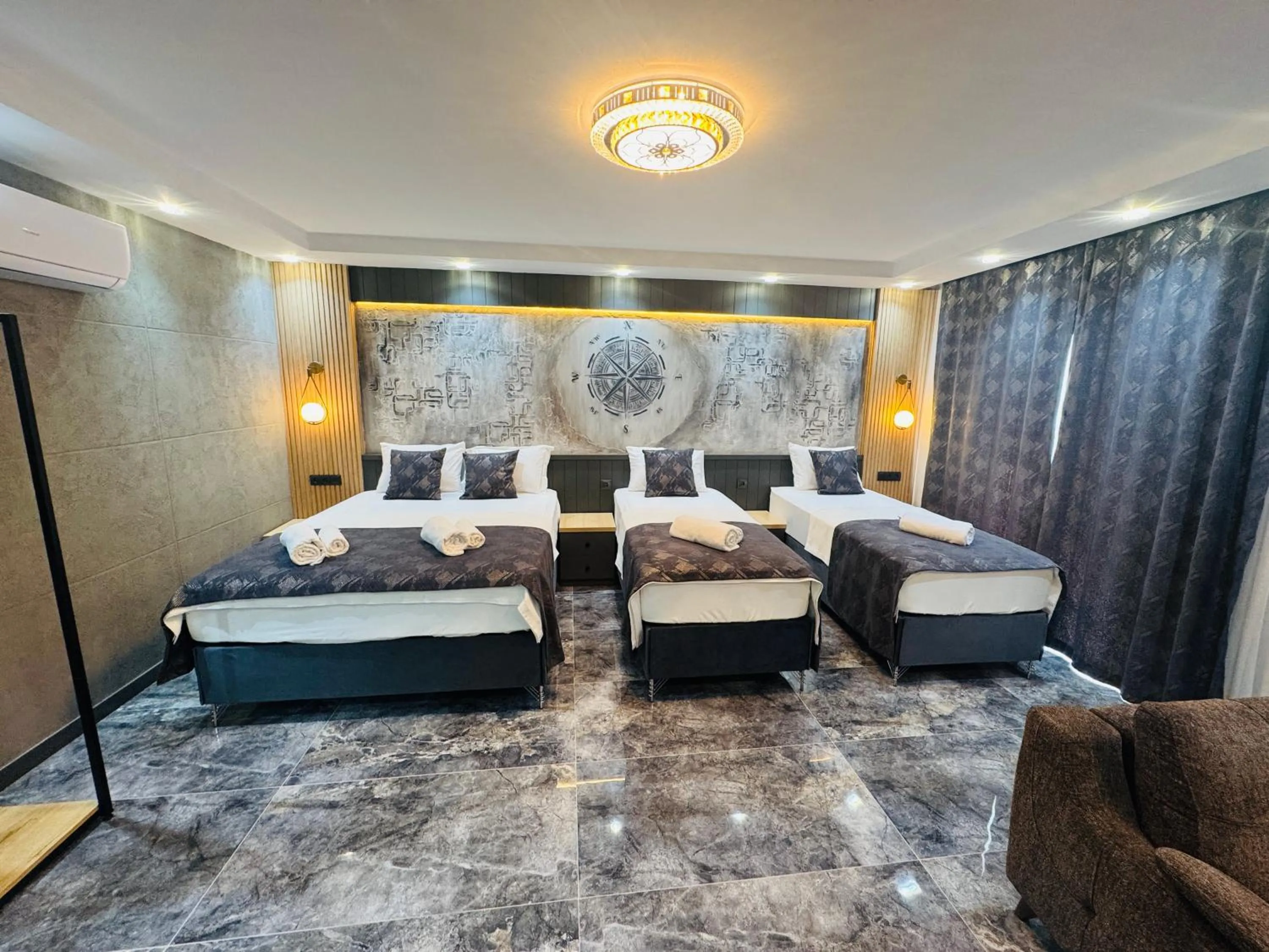 Family, Bed in Tikir House