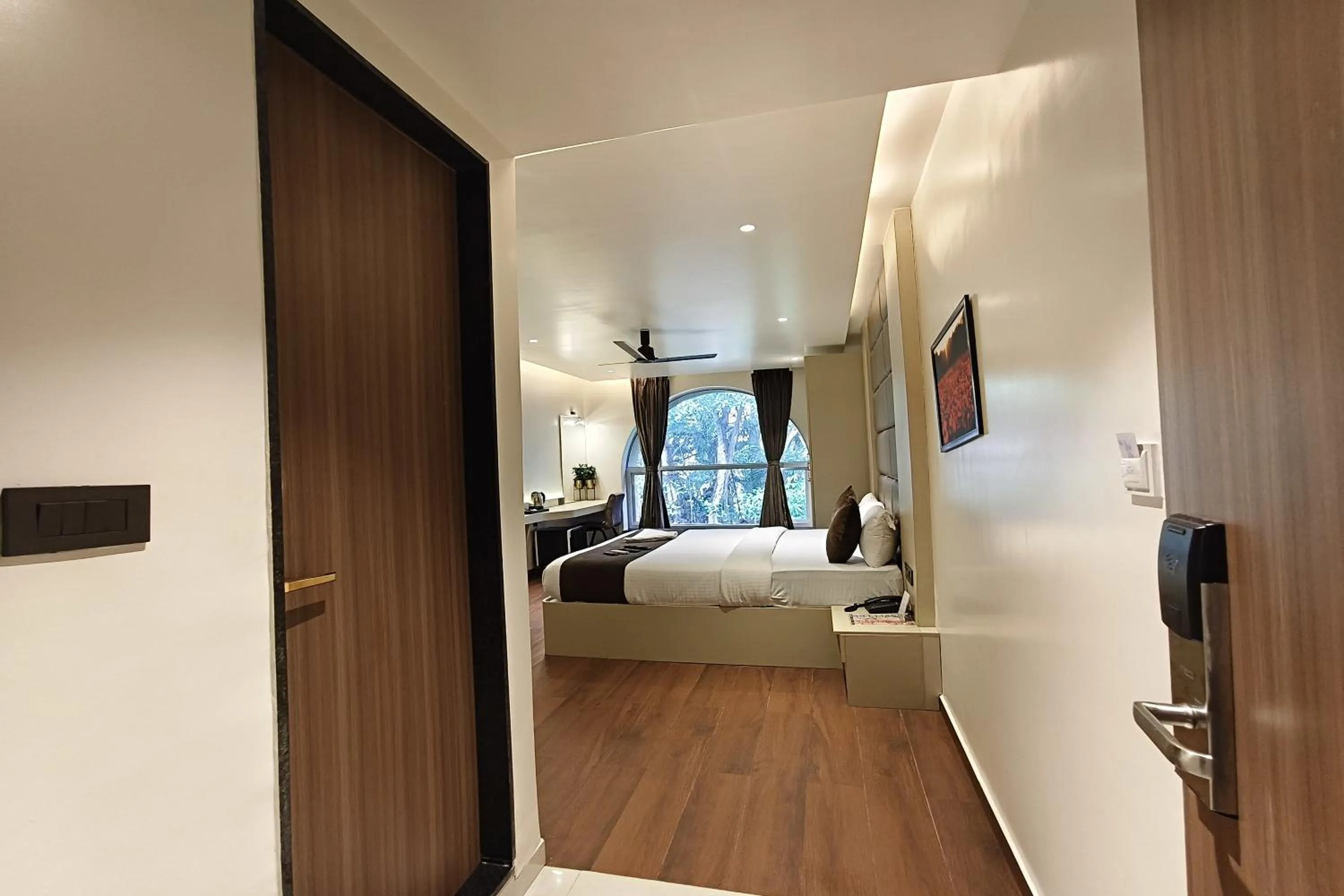 Bed in The Golden Arc