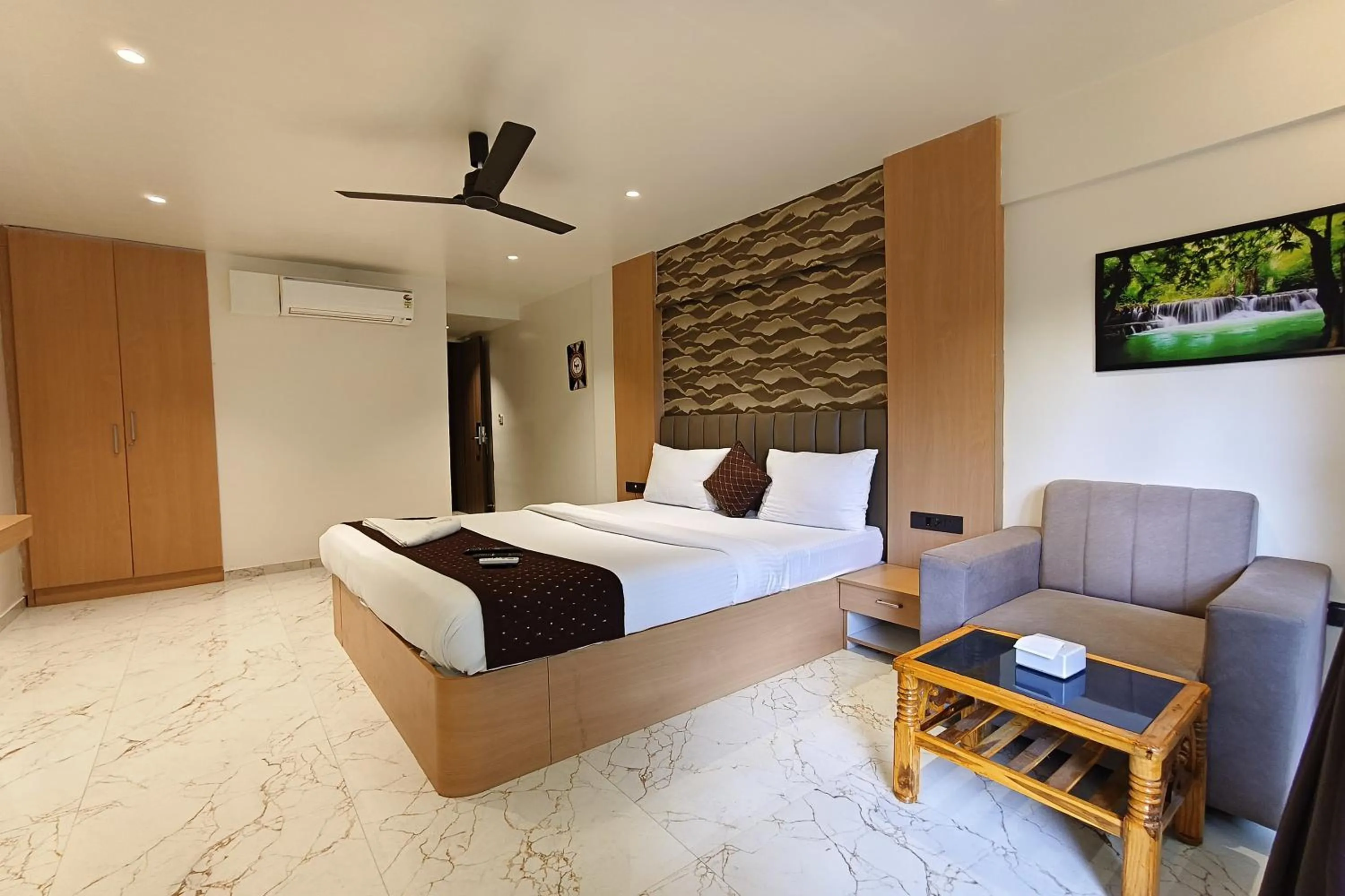 Bed in The Golden Arc