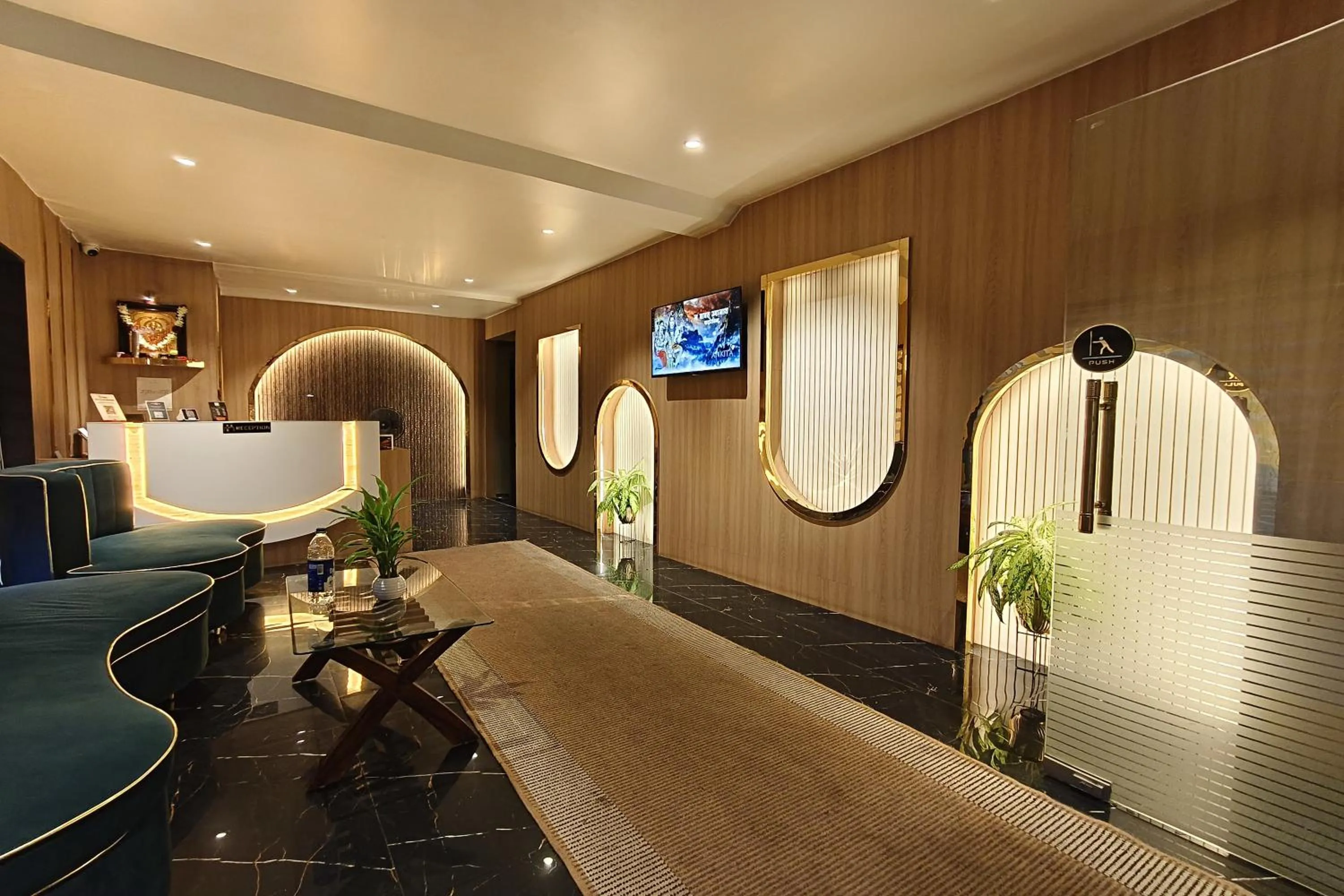 Lobby or reception in The Golden Arc