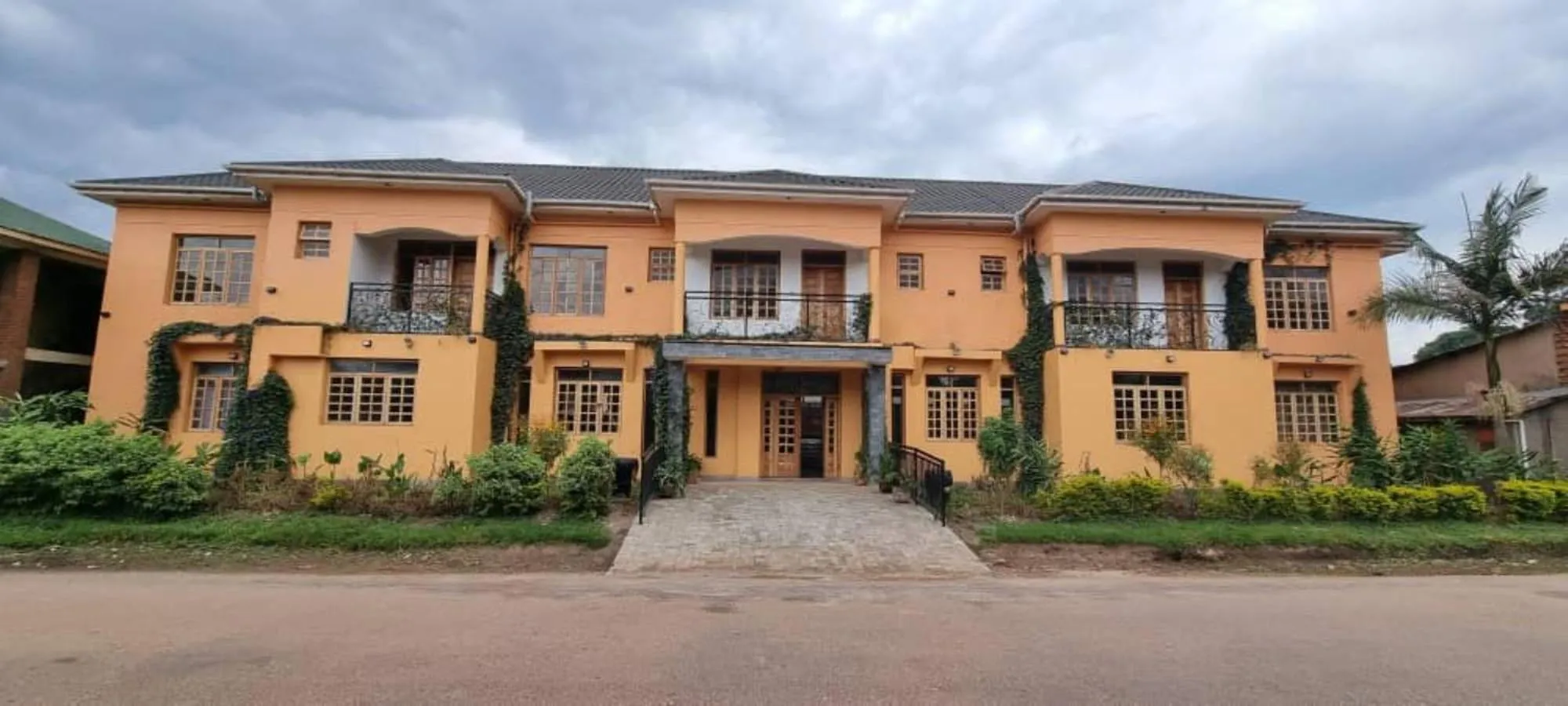 Property building in Coffee Pot Hotel
