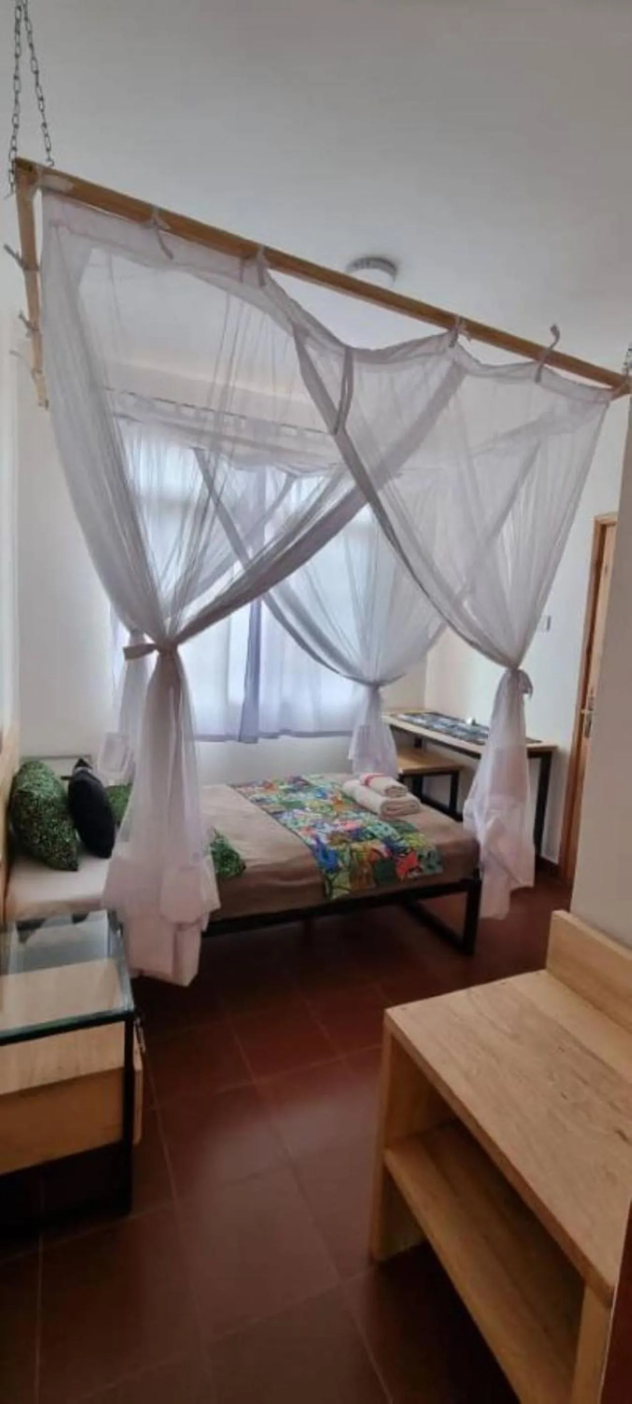Budget Single Room - single occupancy in Coffee Pot Hotel