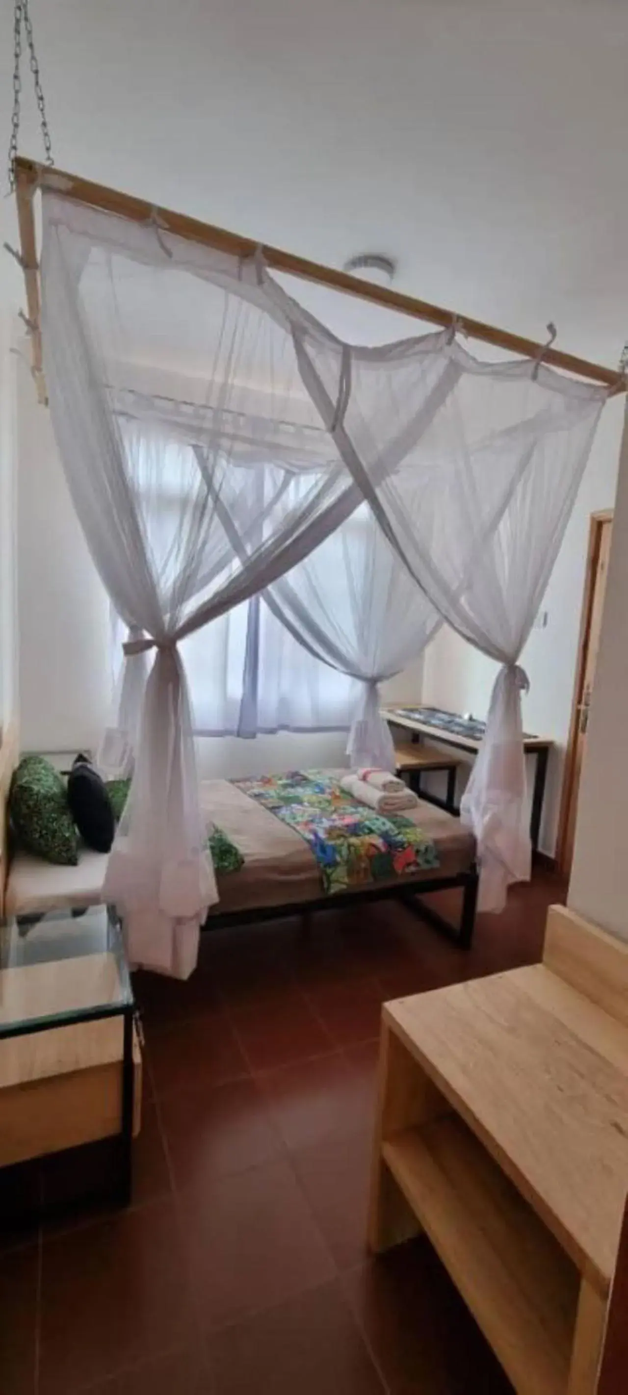 Budget Single Room - single occupancy in Coffee Pot Hotel Budget Single Room - single occupancy in Coffee Pot Hotel