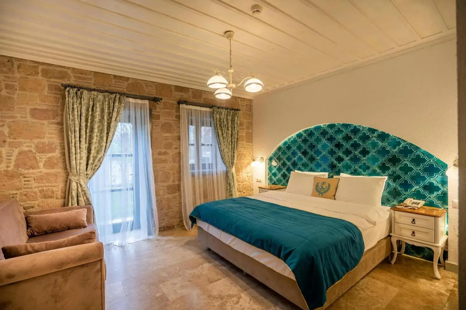 Bed in Cunda Fora Hotel Bed in Cunda Fora Hotel