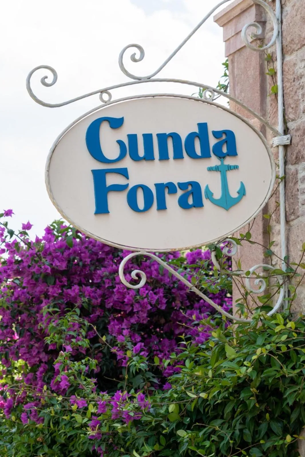Logo/Certificate/Sign in Cunda Fora Hotel