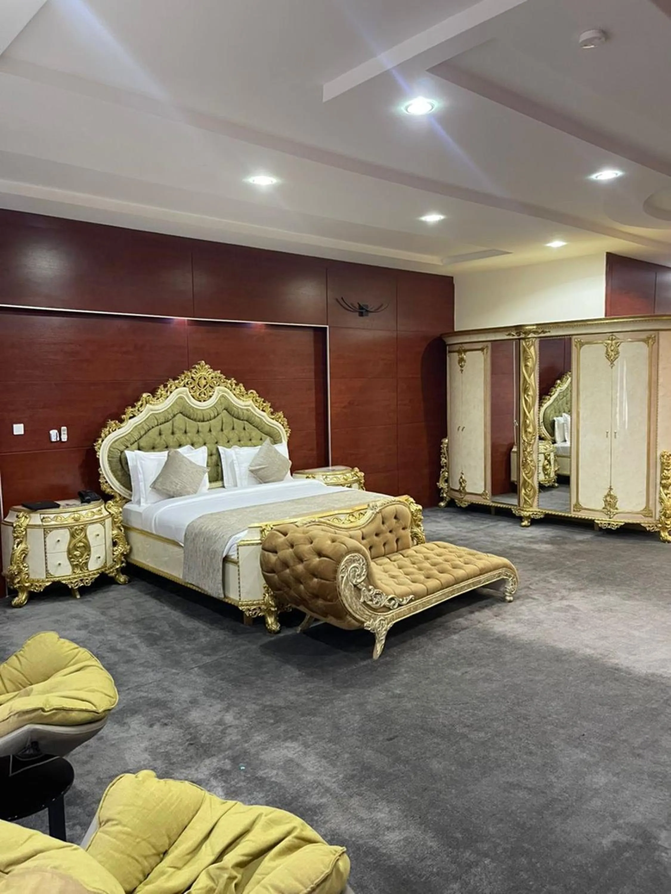 Bed in UrbanEdge Hotel