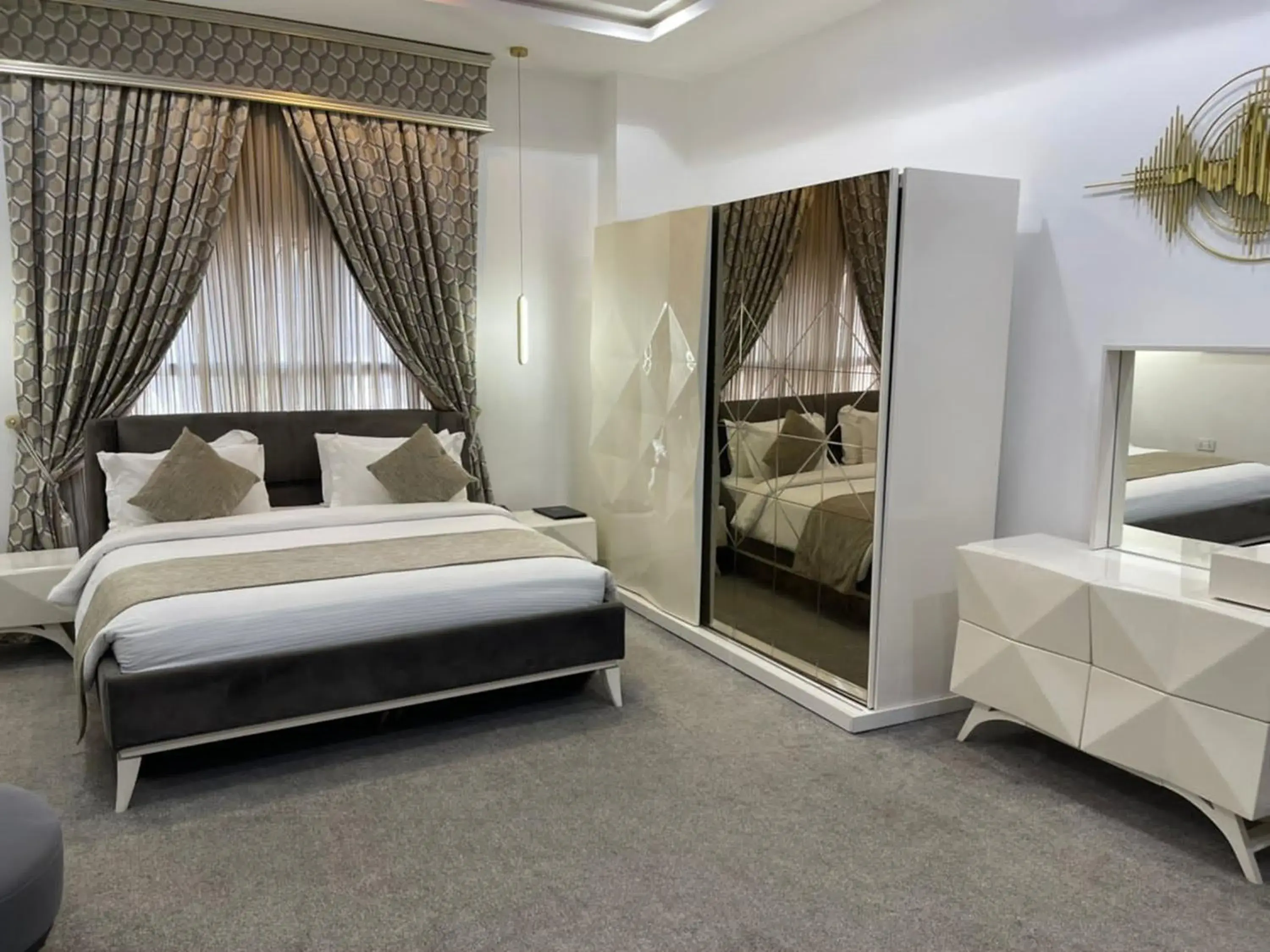 Bed in UrbanEdge Hotel Bed in UrbanEdge Hotel