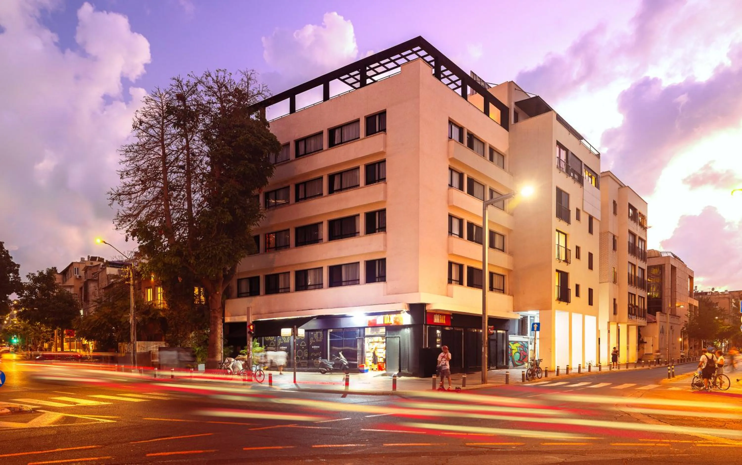 Iconic Hotel - by Echo Hotels
