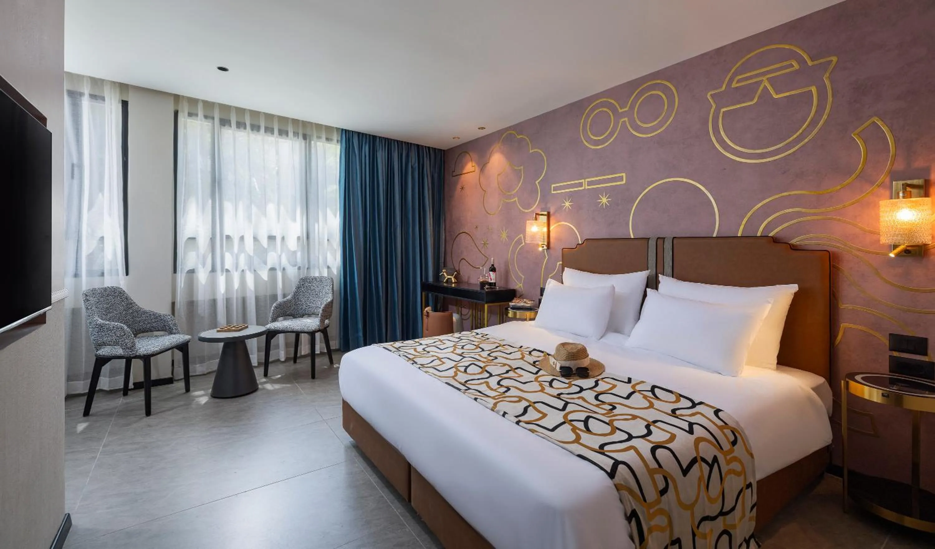Iconic Hotel - by Echo Hotels