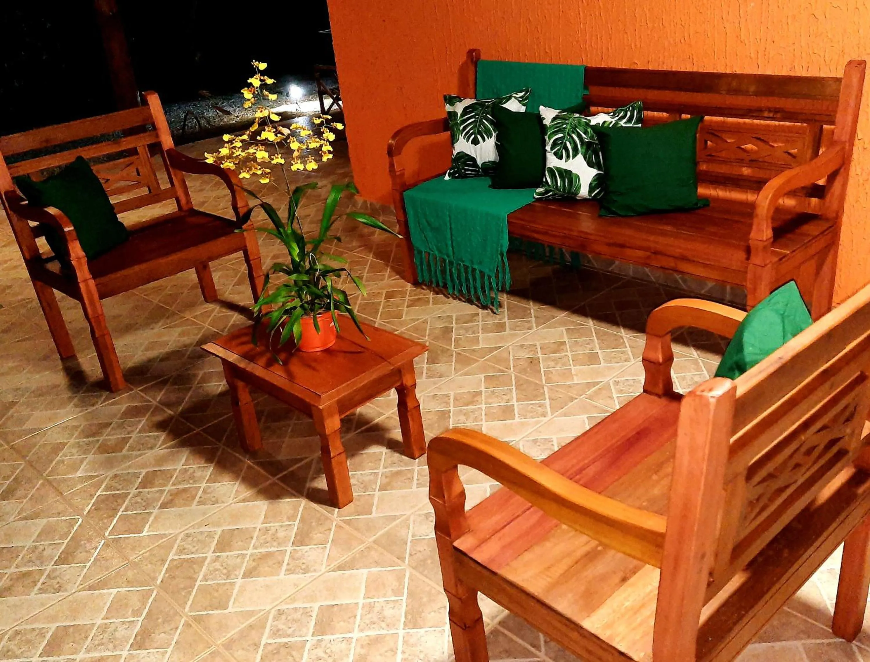 Toca - Bairro Serrano