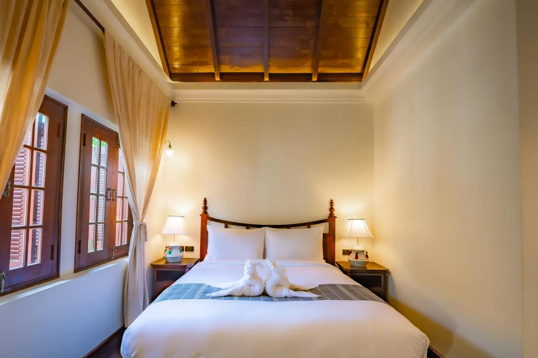 Bed in Sengphachanh Heritage Boutique Bed in Sengphachanh Heritage Boutique