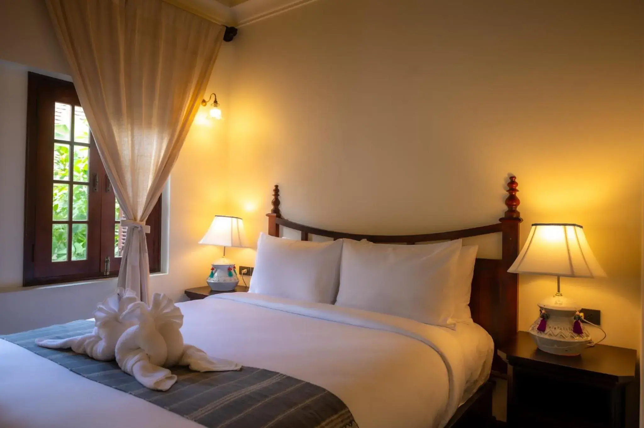 Bed in Sengphachanh Heritage Boutique Bed in Sengphachanh Heritage Boutique