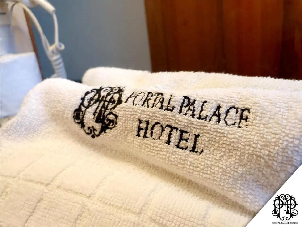 Bedroom, Bed in Portal Palace Hotel