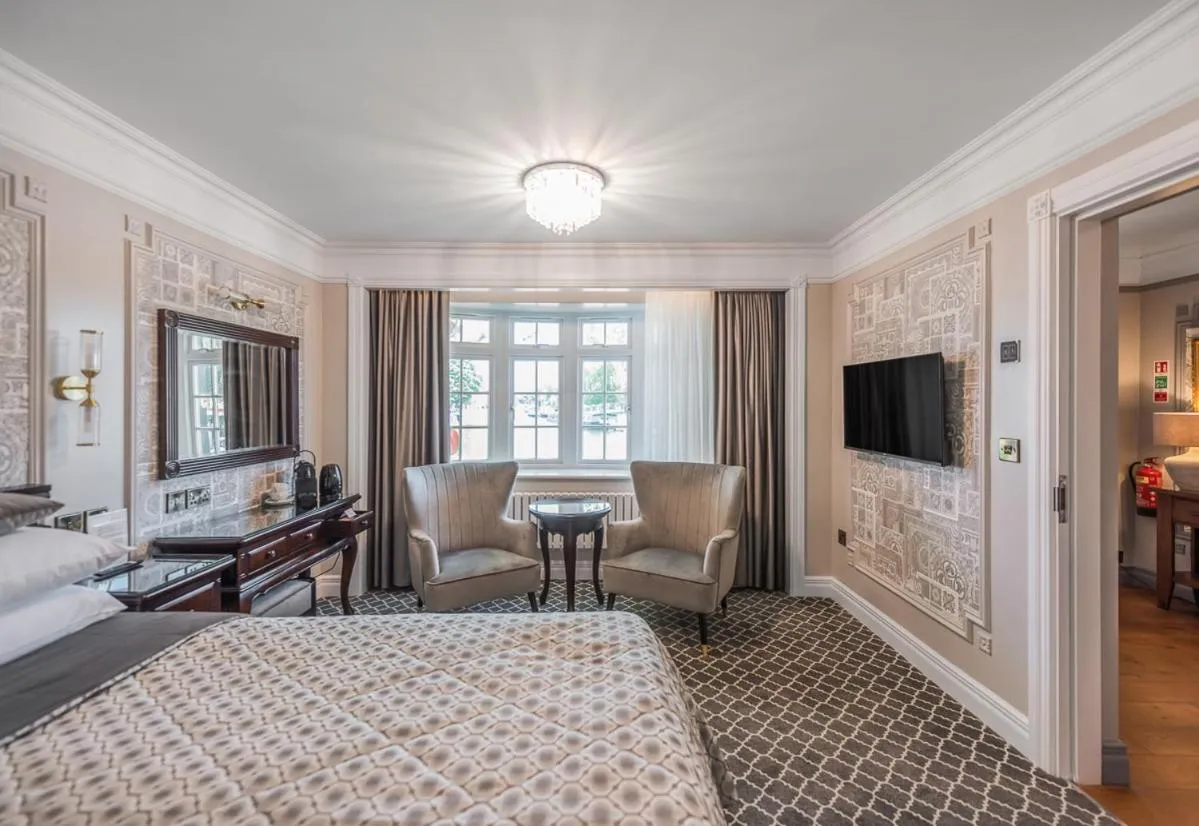 Bed in Riverside Inn