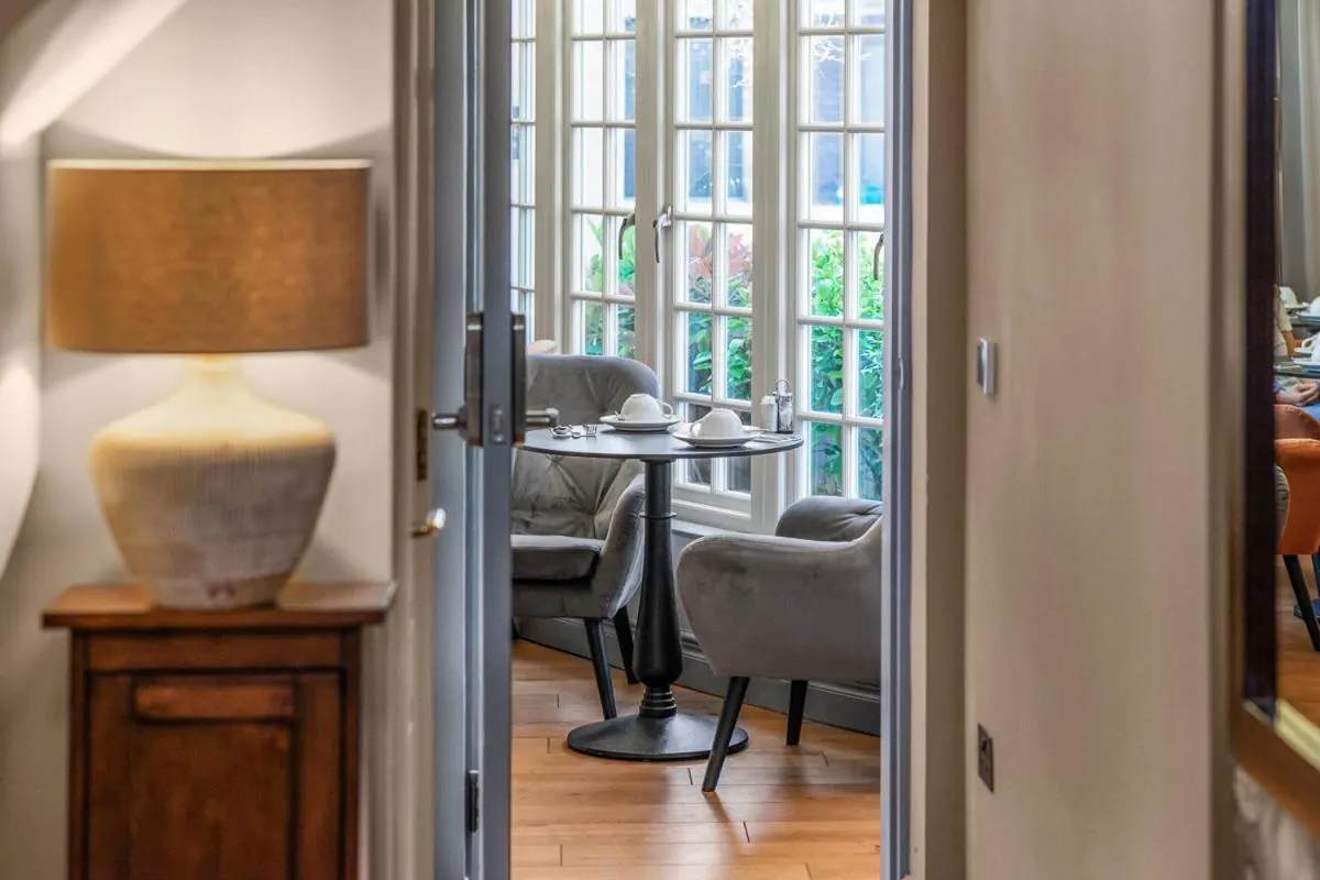 Dining area in Riverside Inn