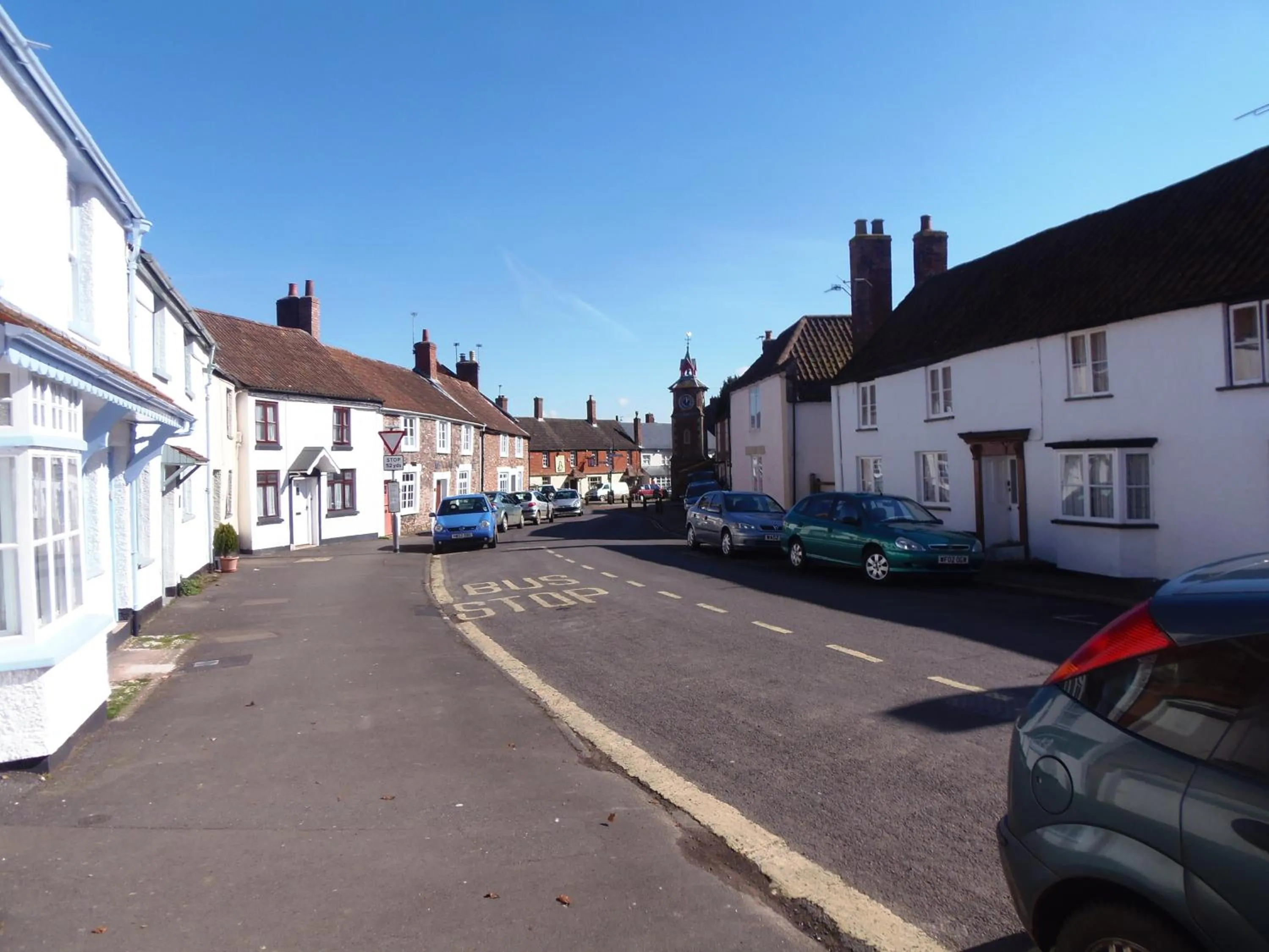 Neighbourhood in The Old House