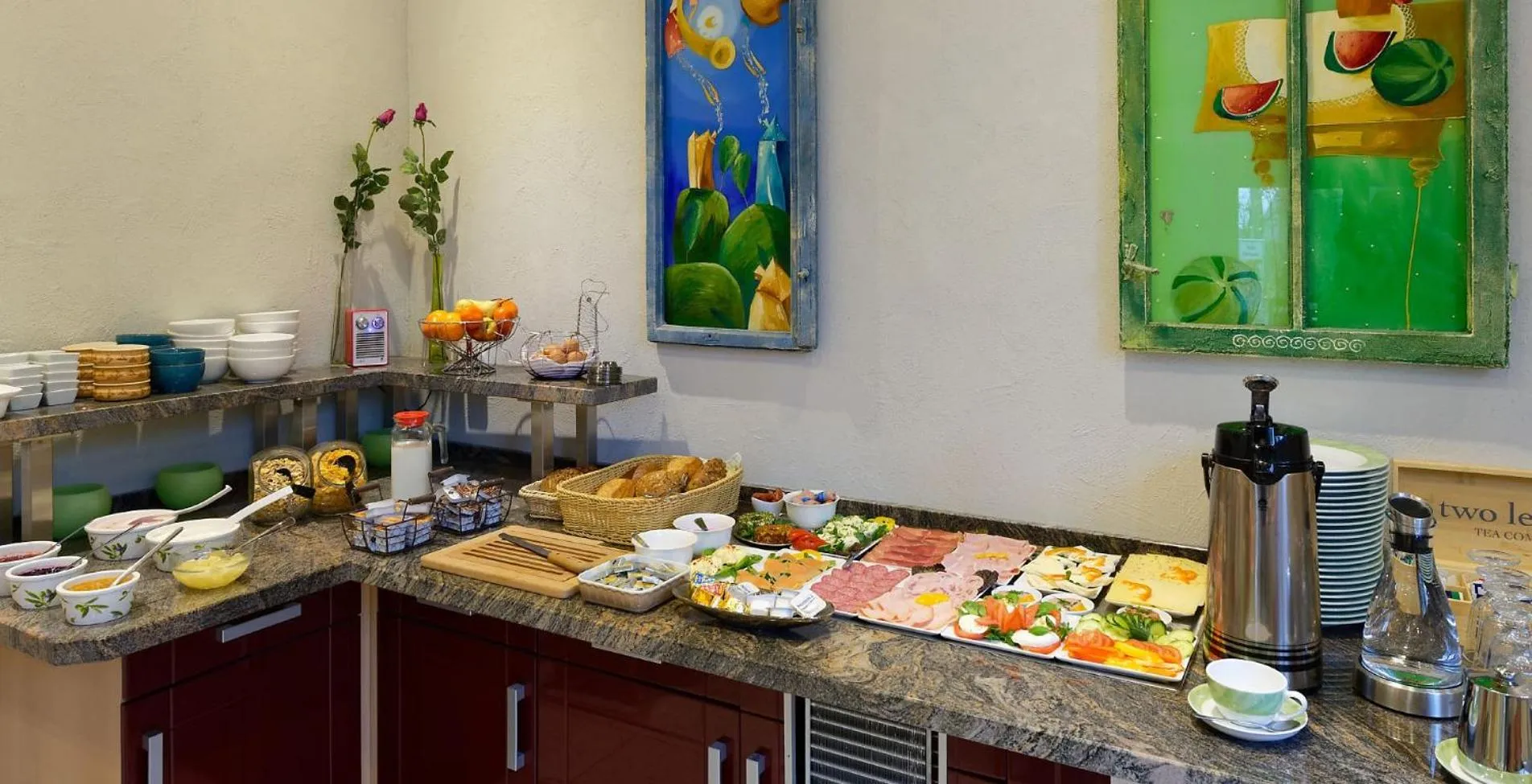 Buffet breakfast in Nella Parkhotel