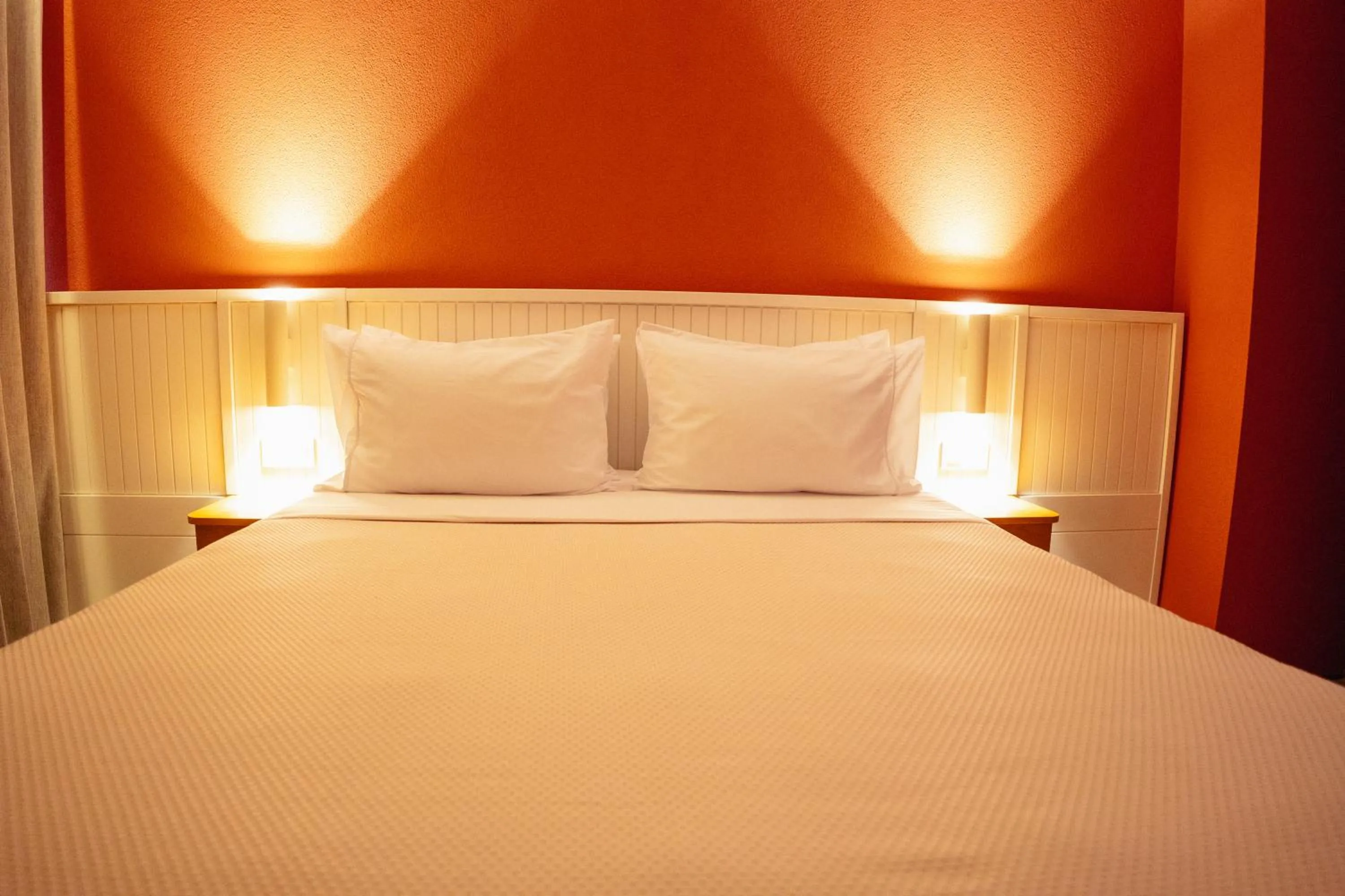 Bed in Zapadilly Tree Hotel