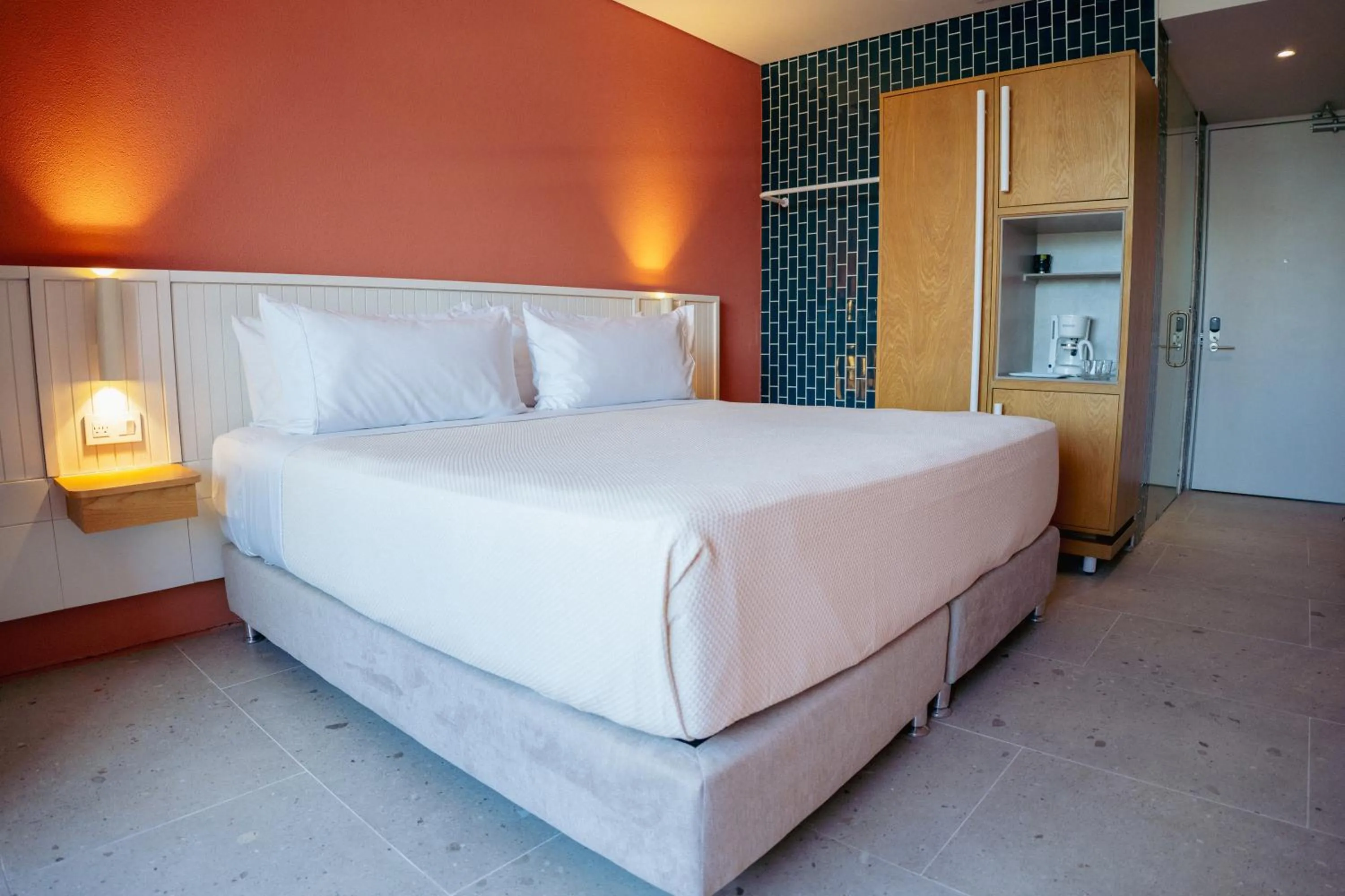 Bed in Zapadilly Tree Hotel