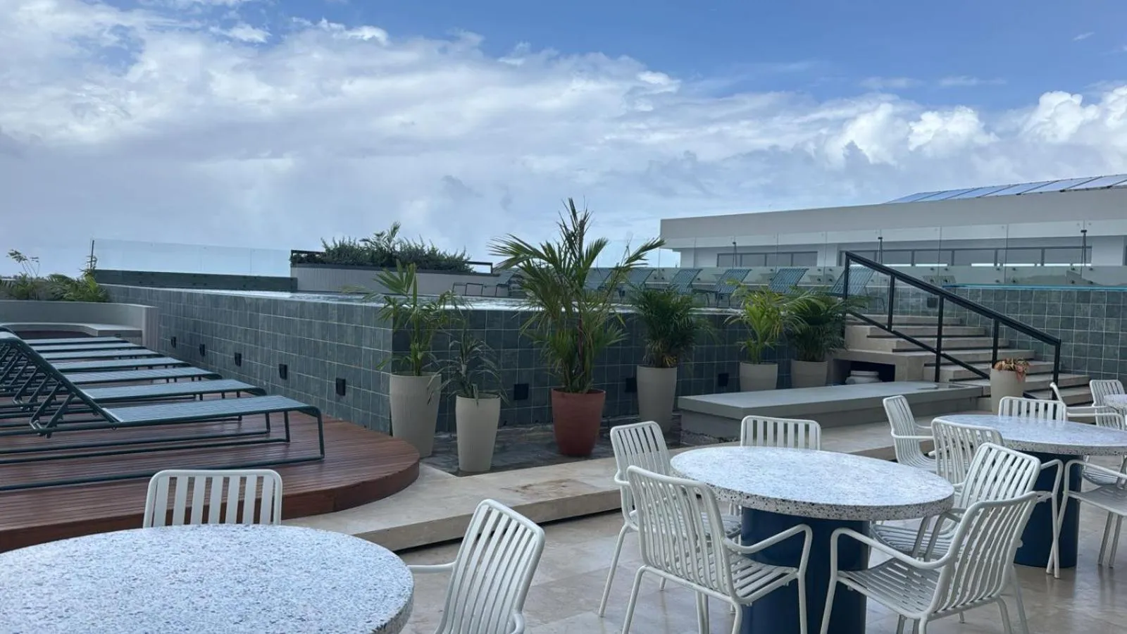 Swimming pool in Zapadilly Tree Hotel