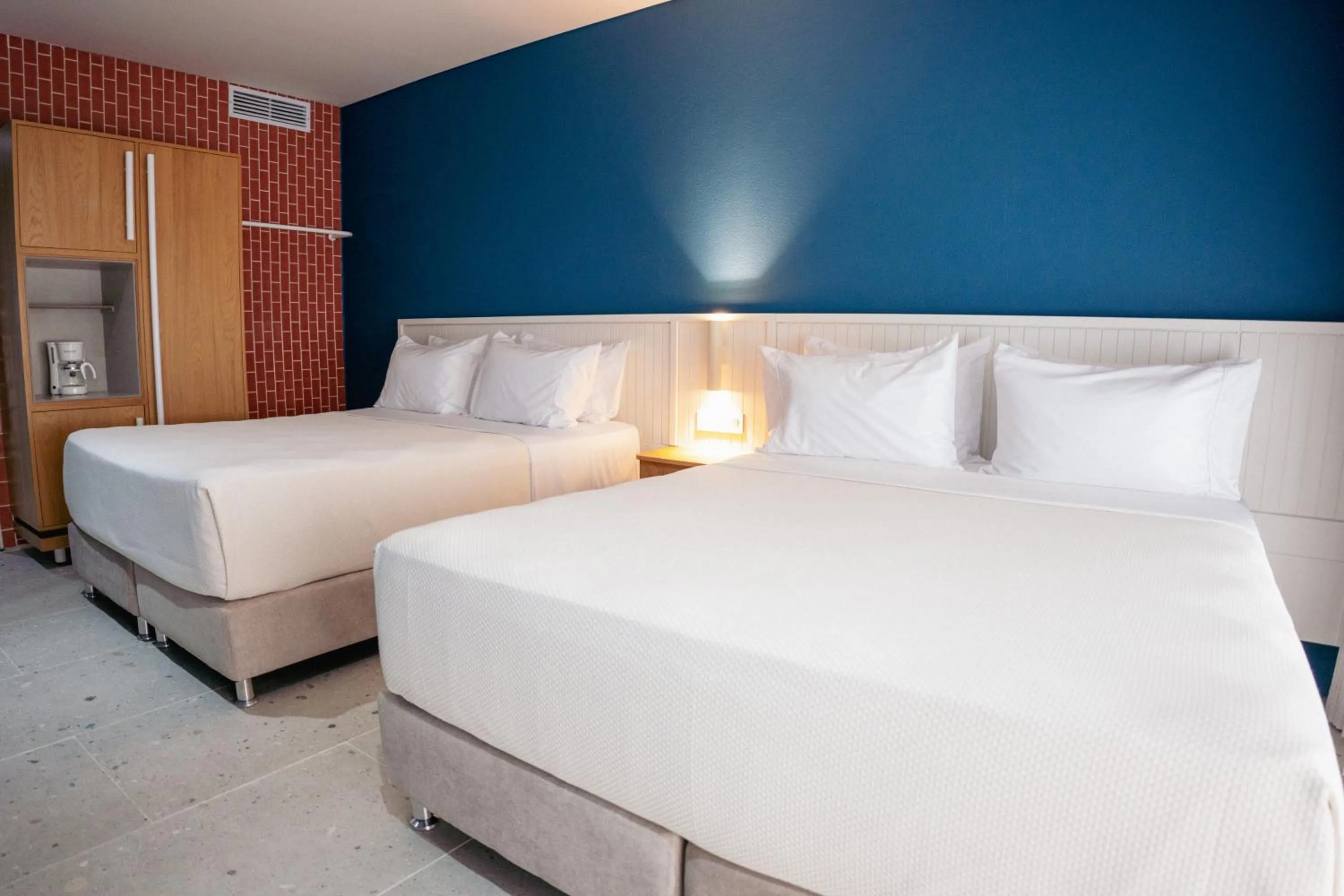 Bed in Zapadilly Tree Hotel