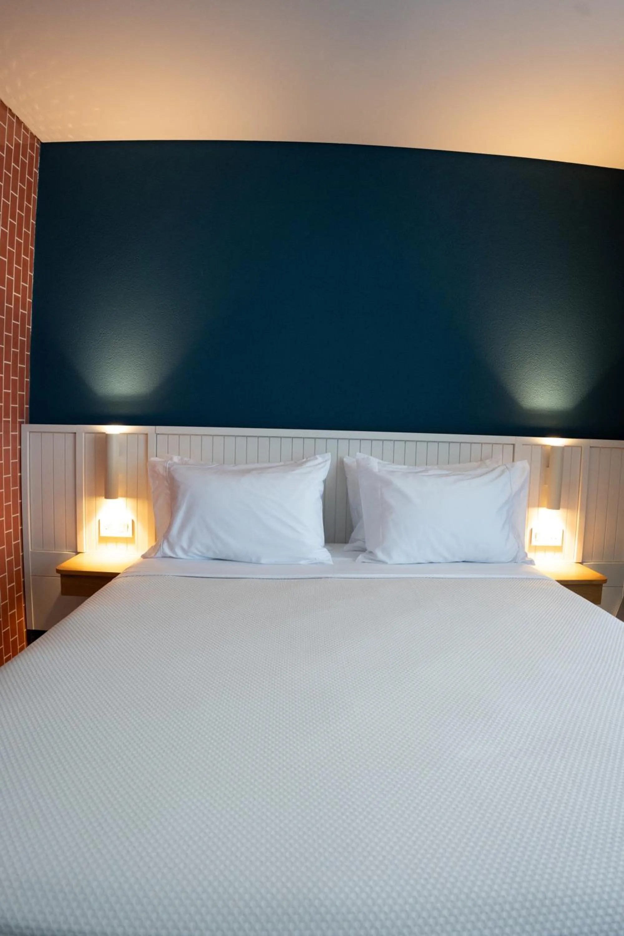 Bed in Zapadilly Tree Hotel