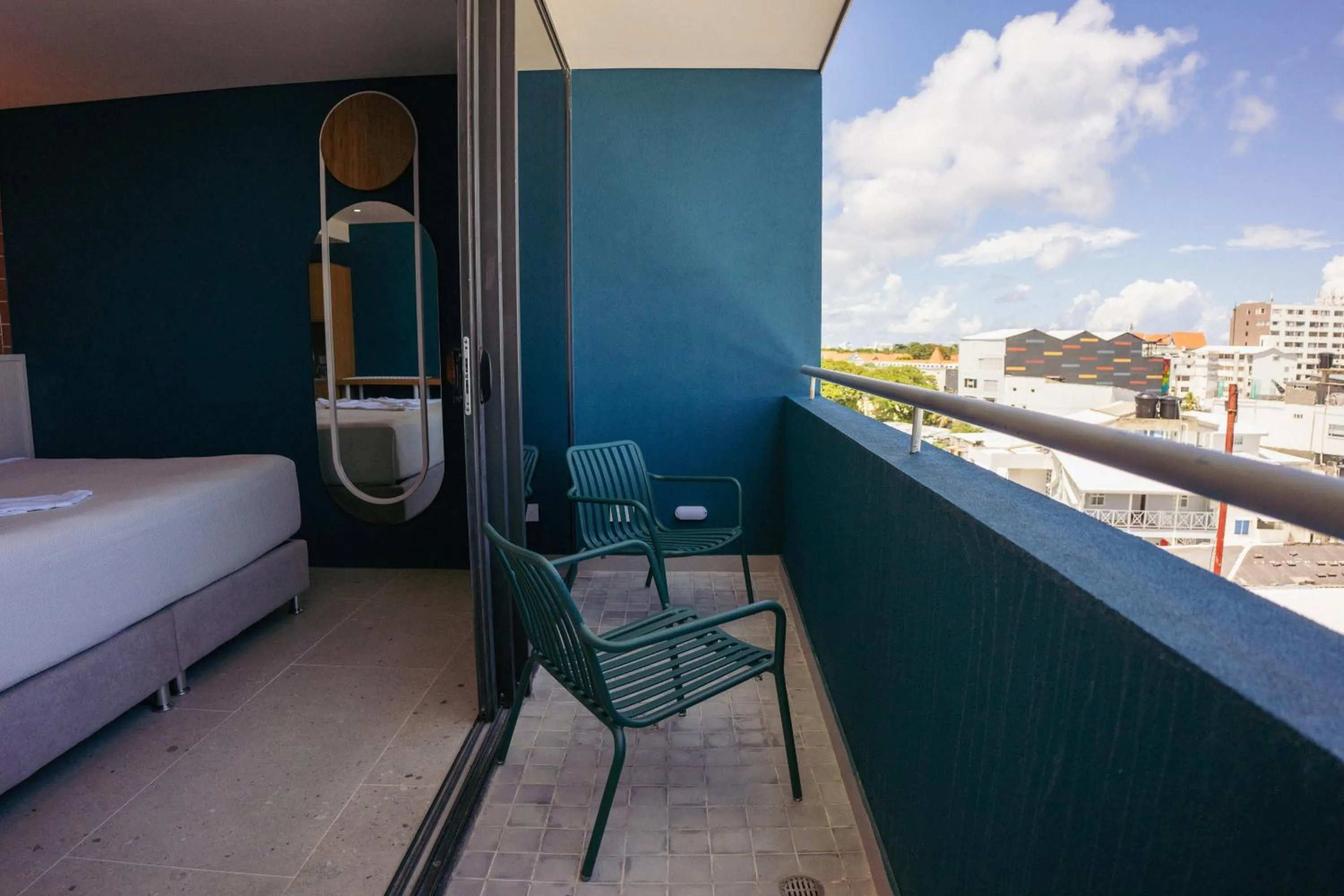 Bed in Zapadilly Tree Hotel