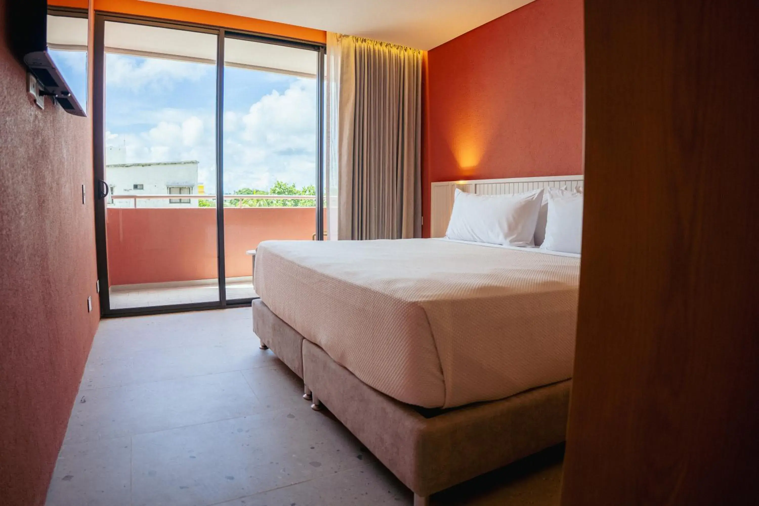 King Room with Balcony in Zapadilly Tree Hotel King Room with Balcony in Zapadilly Tree Hotel