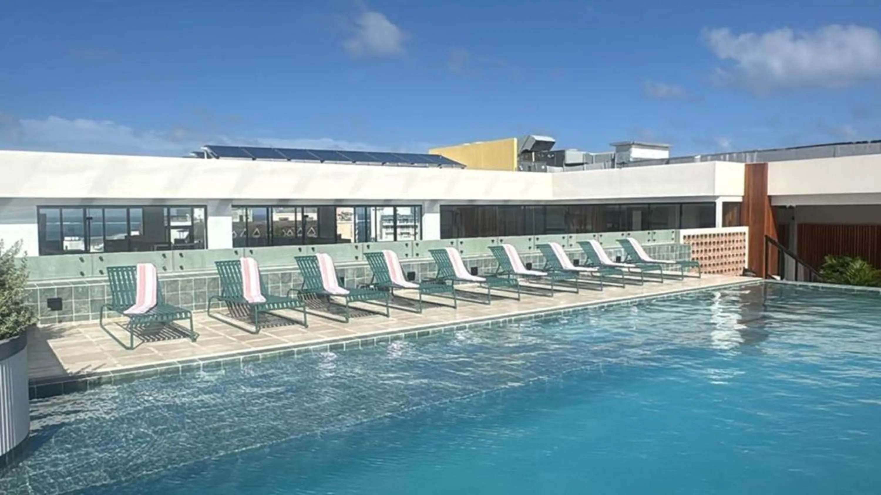 Swimming pool in Zapadilly Tree Hotel