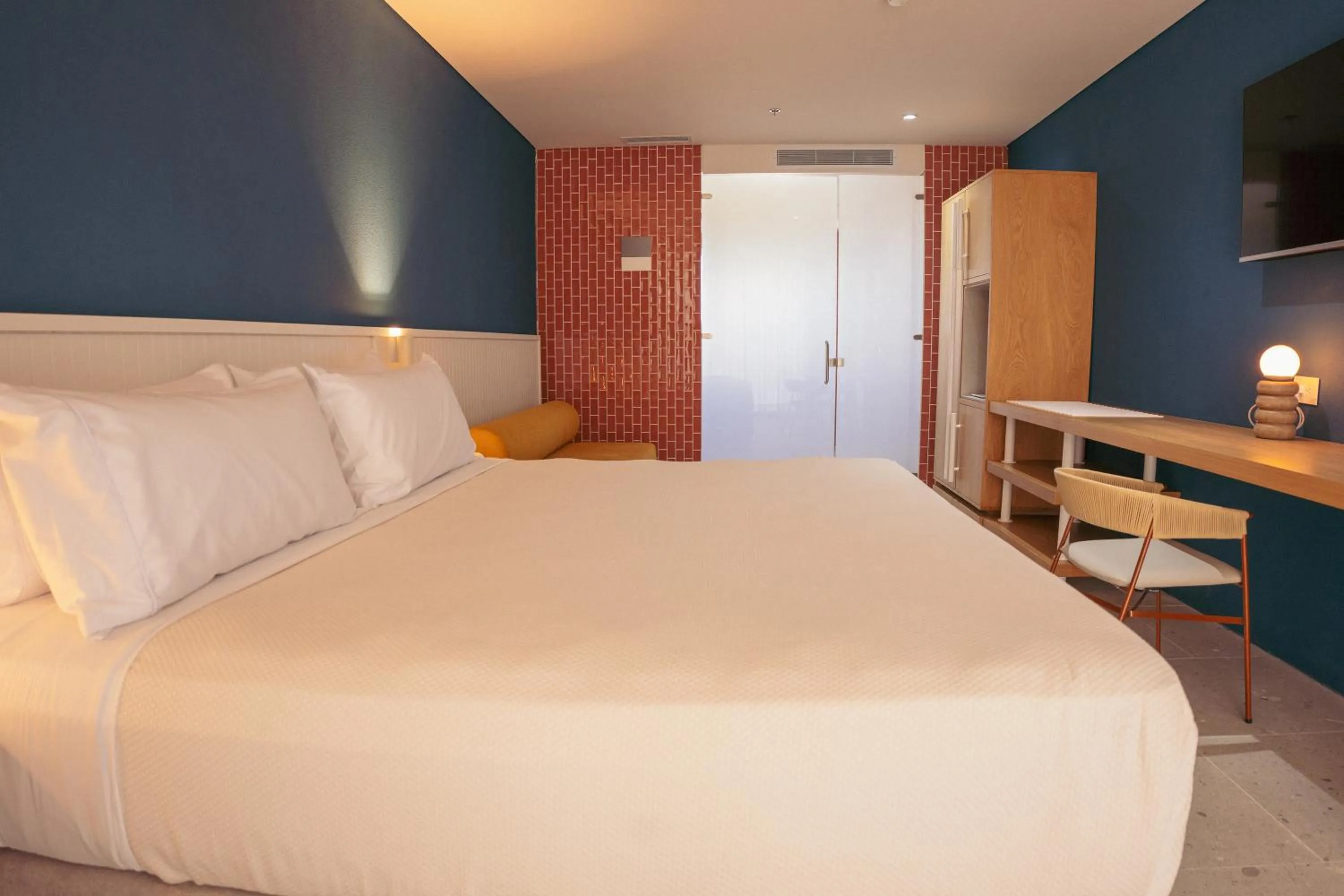 Bed in Zapadilly Tree Hotel