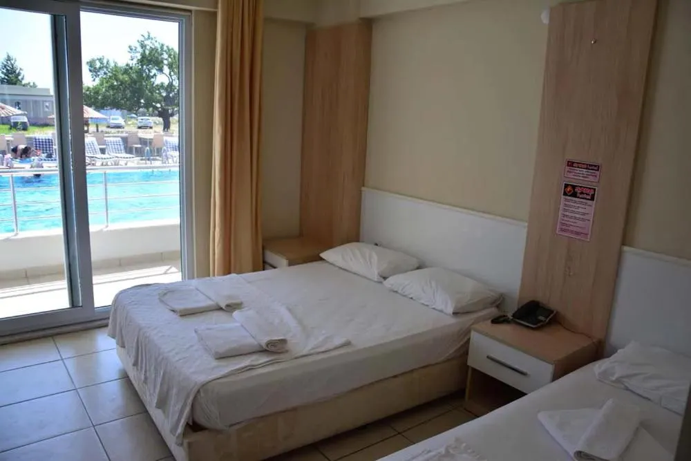 Bed in Sare Hotel