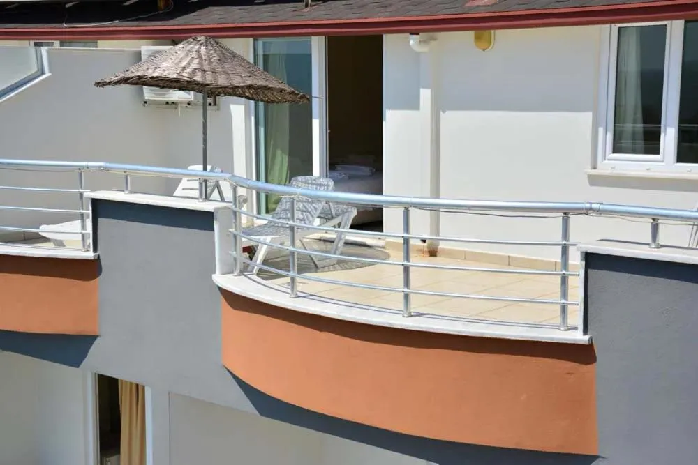 Sare Hotel