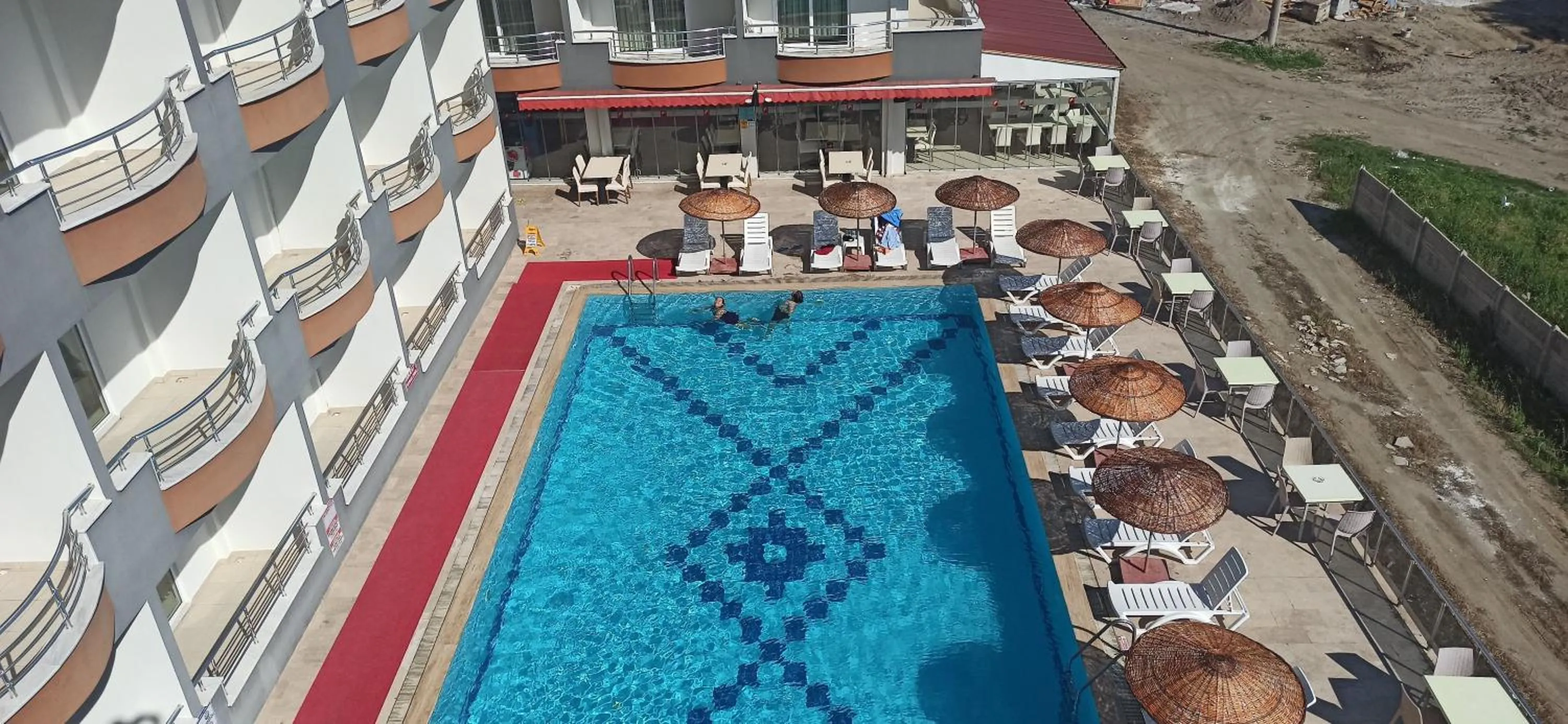 Swimming pool in Sare Hotel