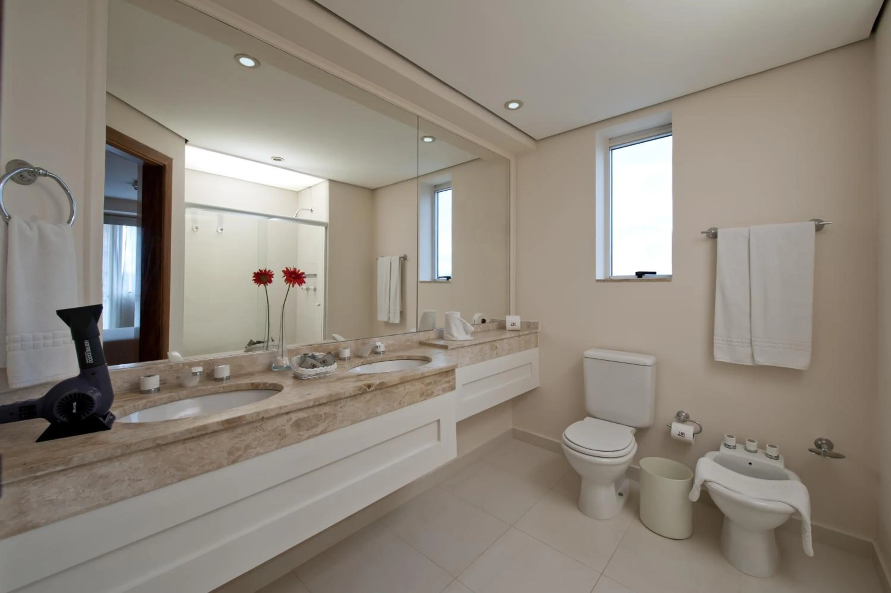 HSA - Hotel Sequoia Alphaville