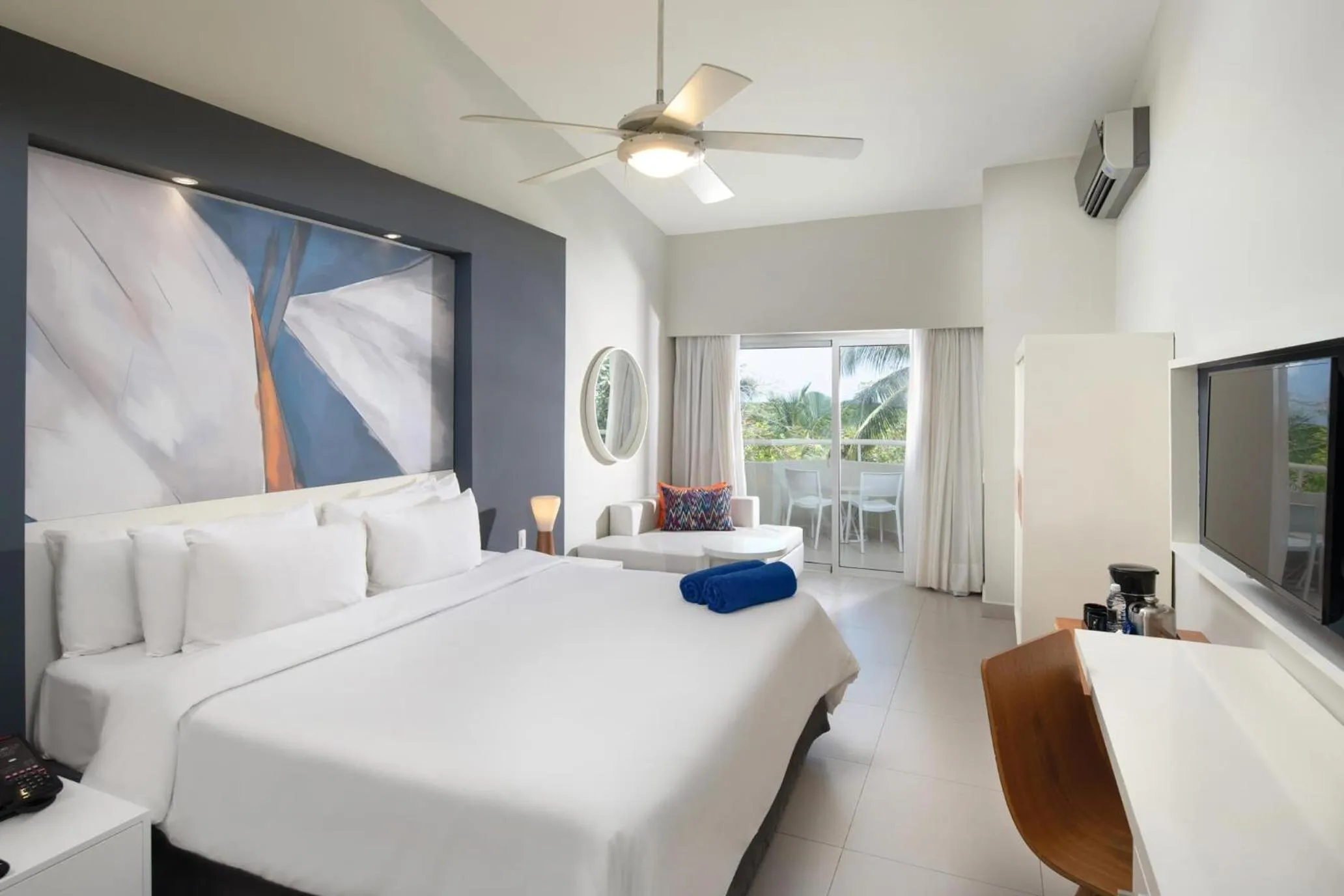 View (from property/room), Bed in Emotions by Hodelpa - Juan Dolio