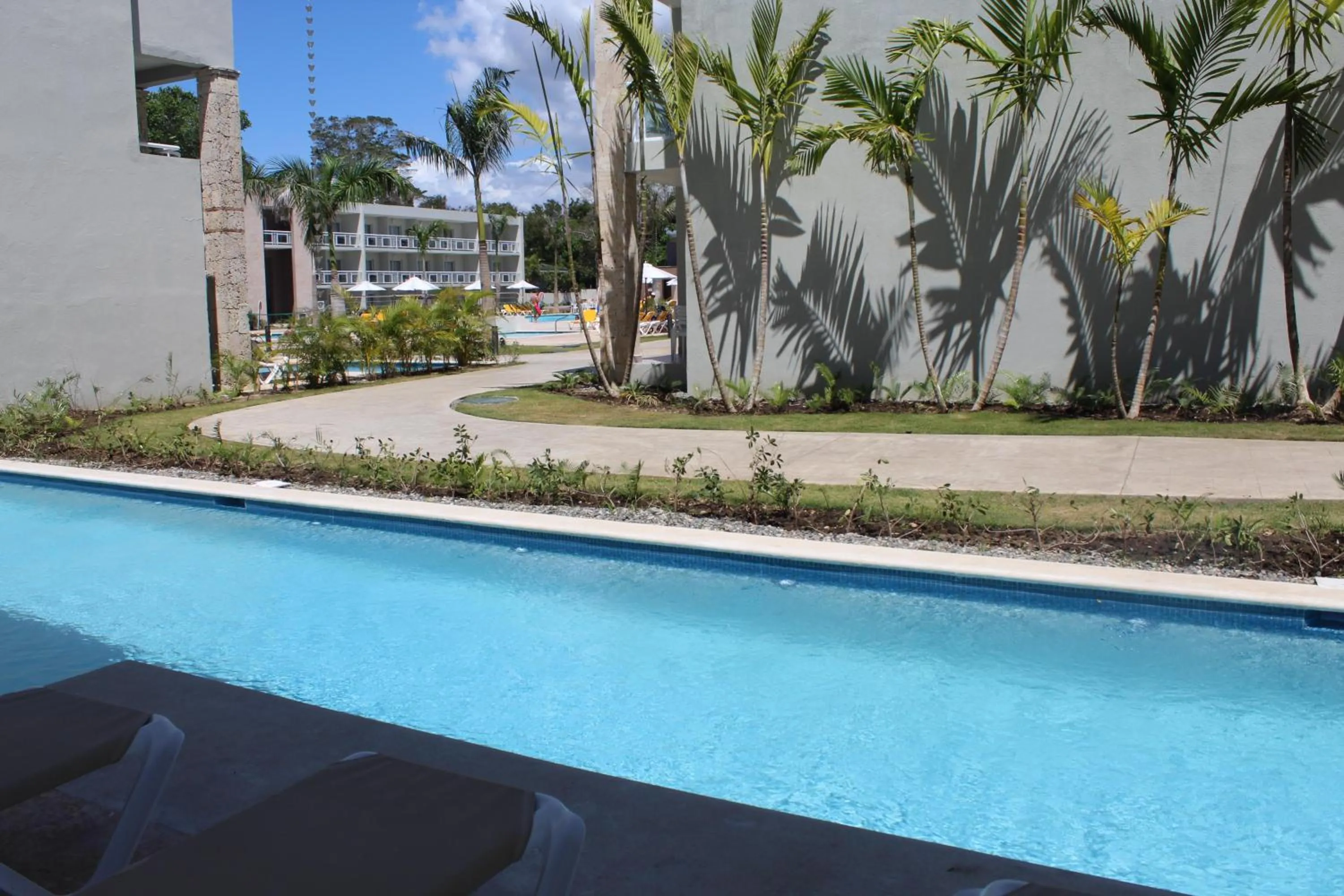 Swimming pool in Emotions by Hodelpa - Juan Dolio