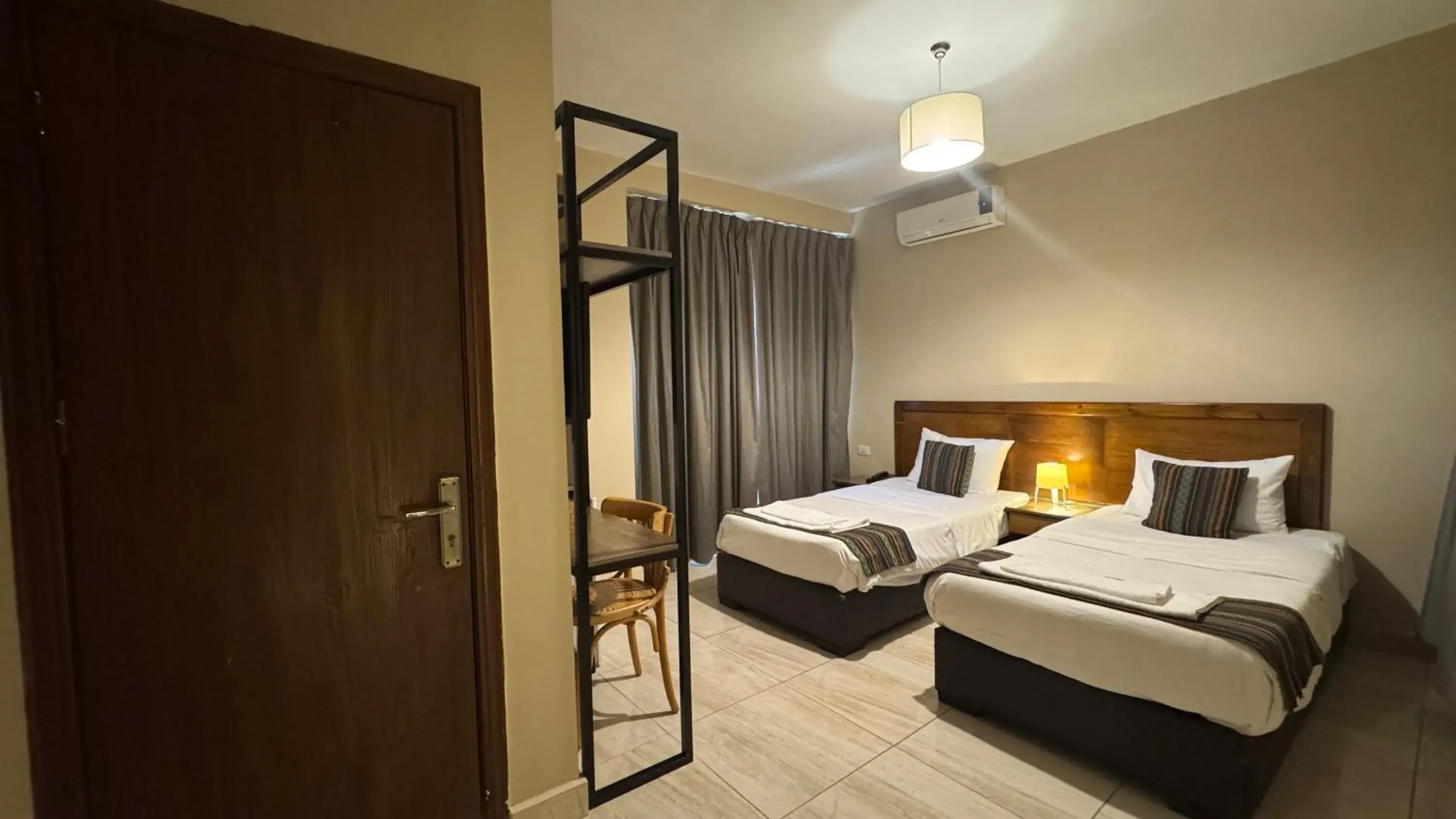 Bedroom, Bed in Antika Amman Hotel Bedroom, Bed in Antika Amman Hotel