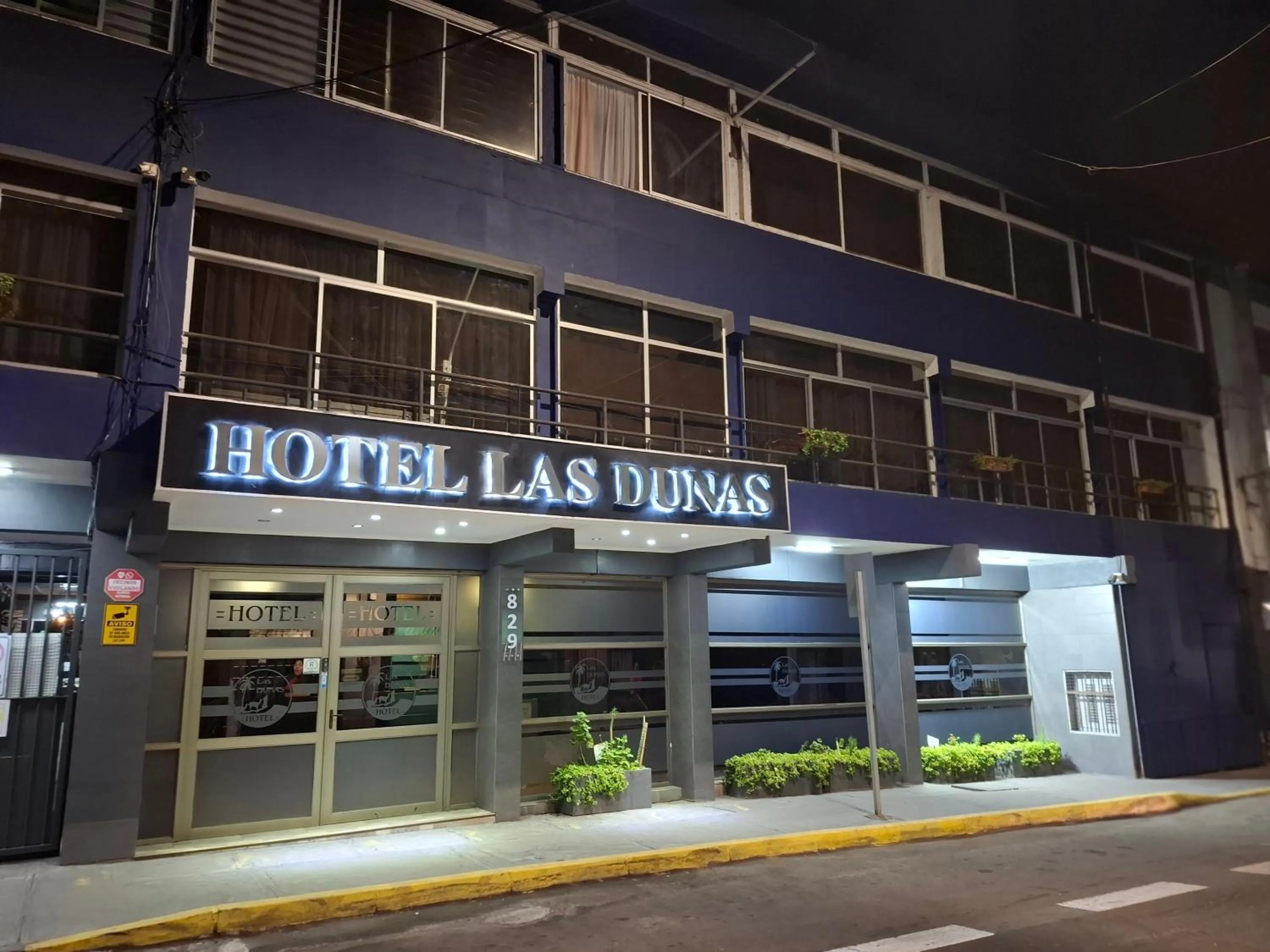 Property building in Hotel las Dunas