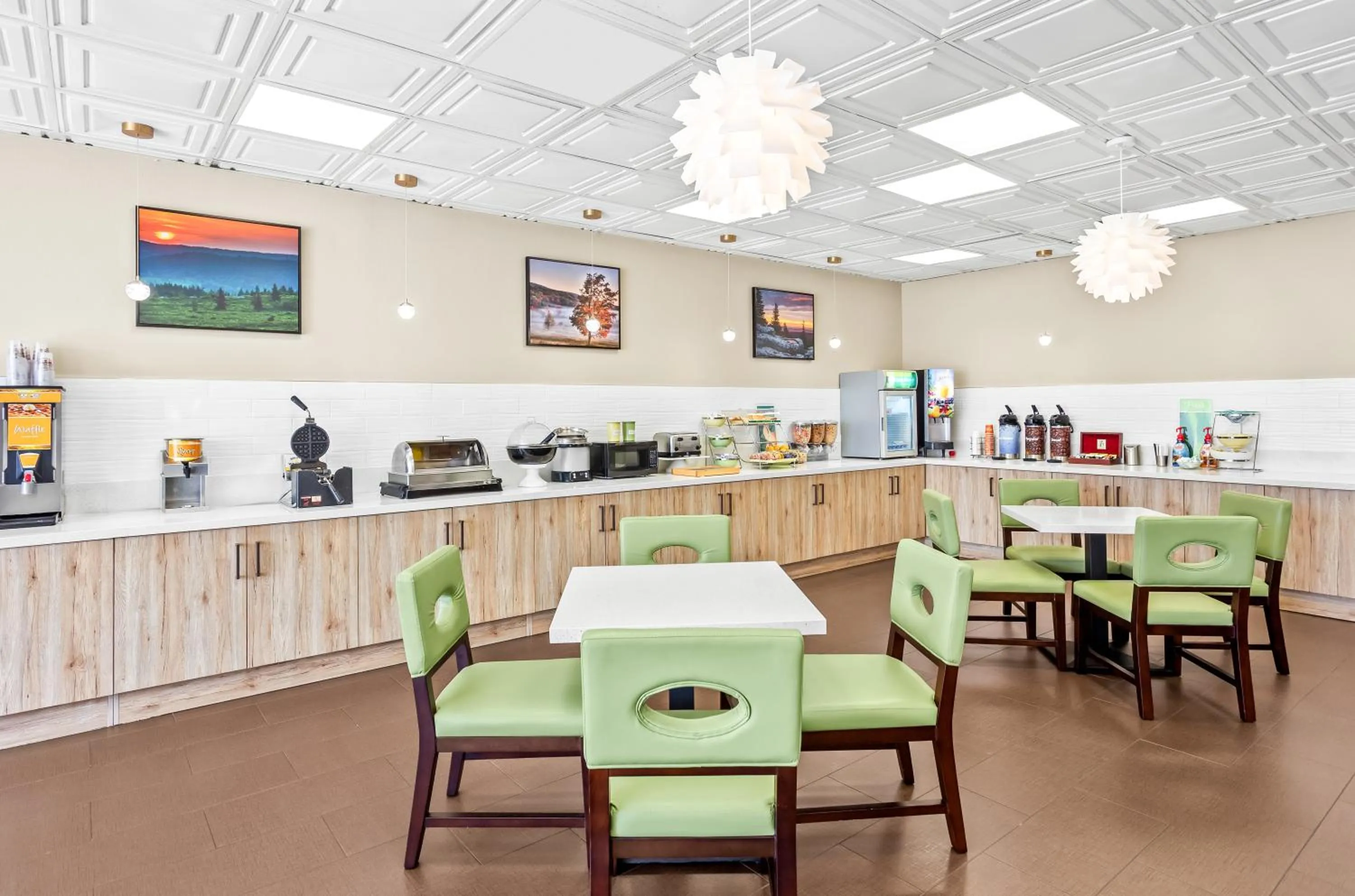 Suburban Studios Charleston - Civic Center