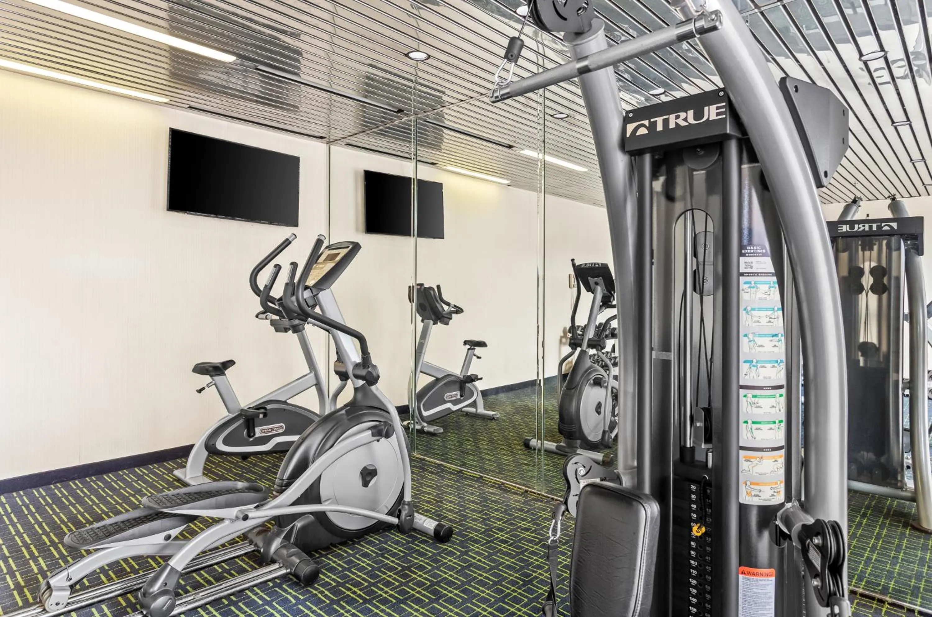 Suburban Studios Charleston - Civic Center