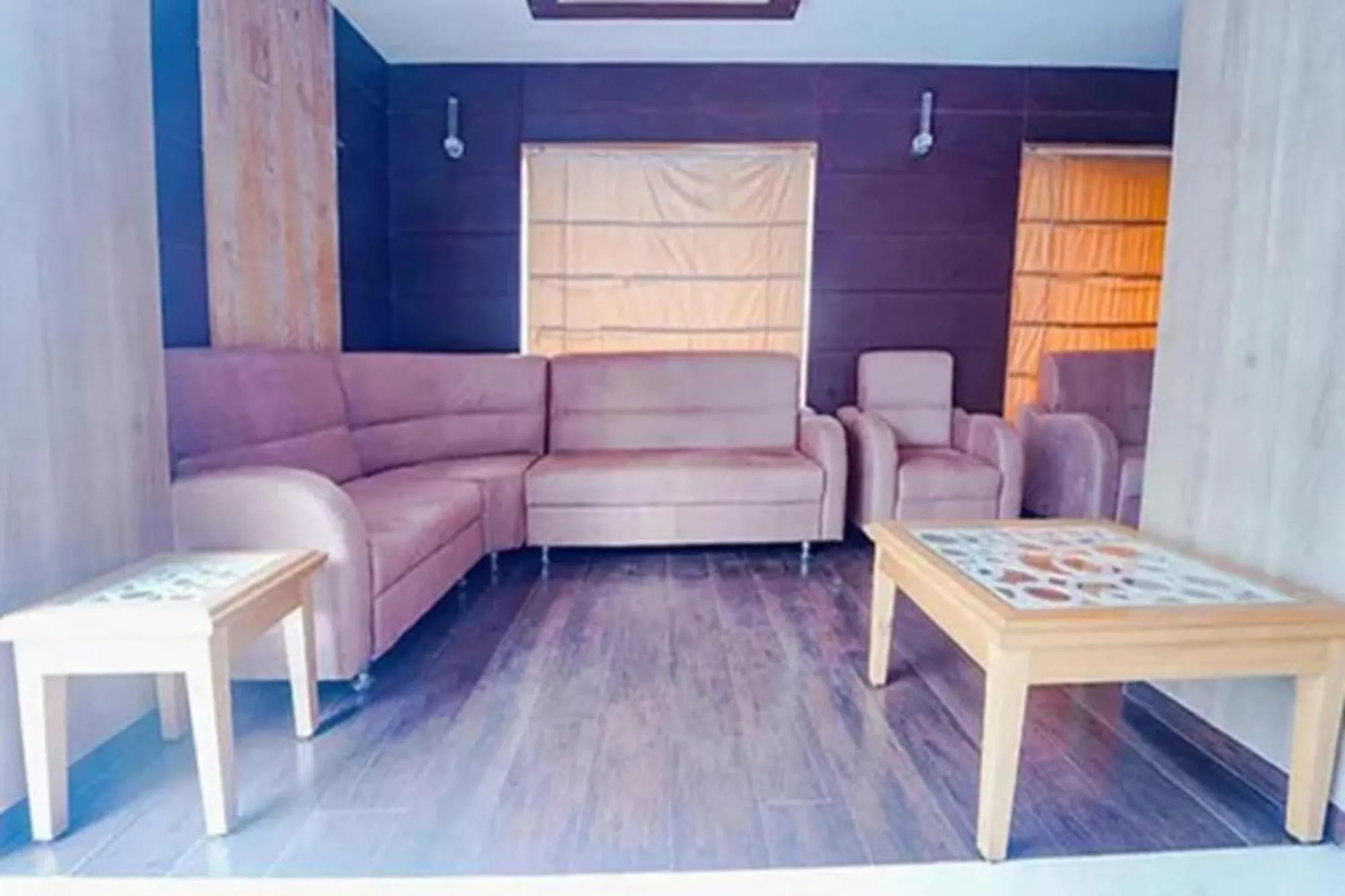 Lobby or reception in FabHotel Grand Gunas