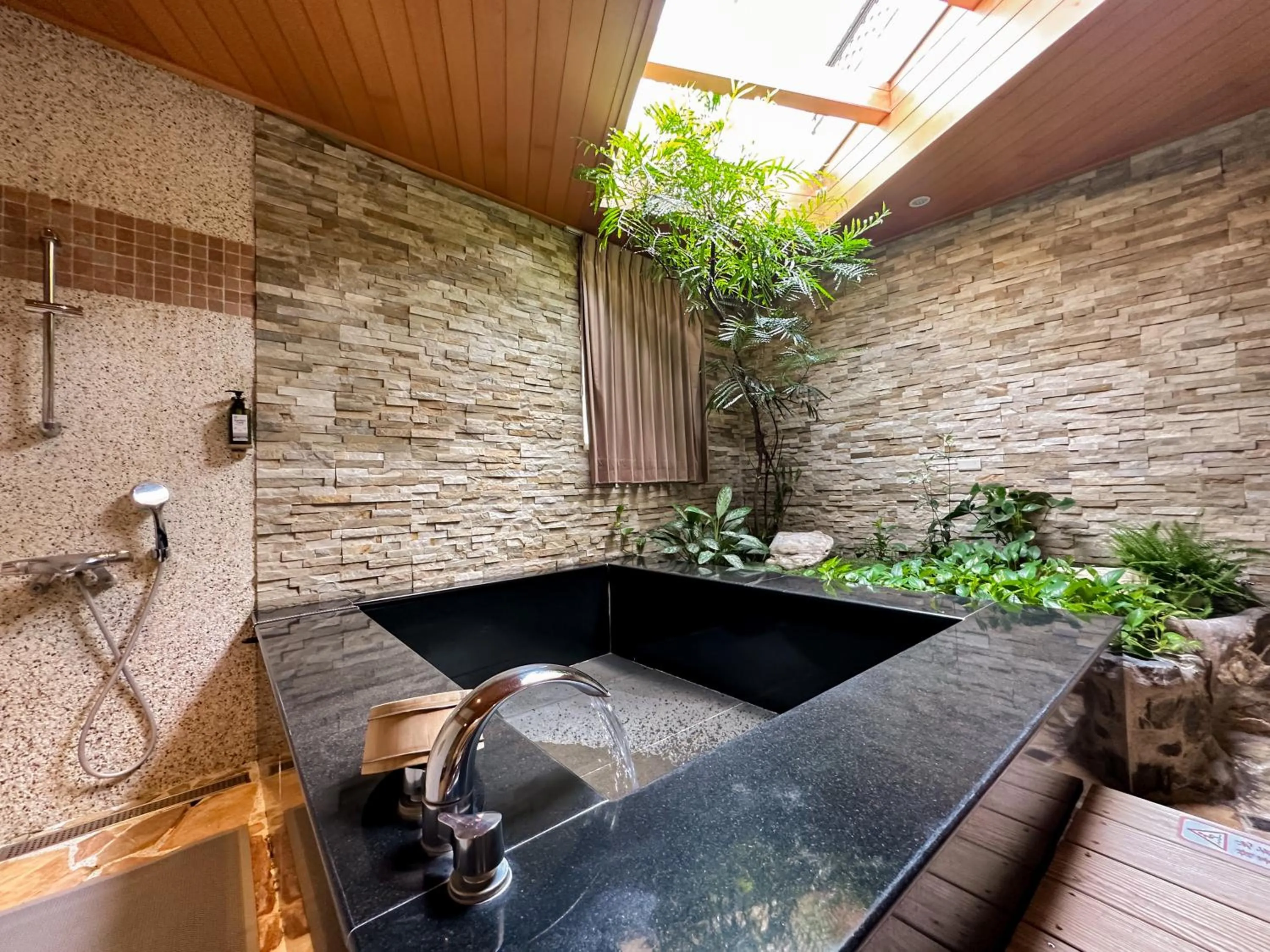 Bathroom in Yage Hotspring House