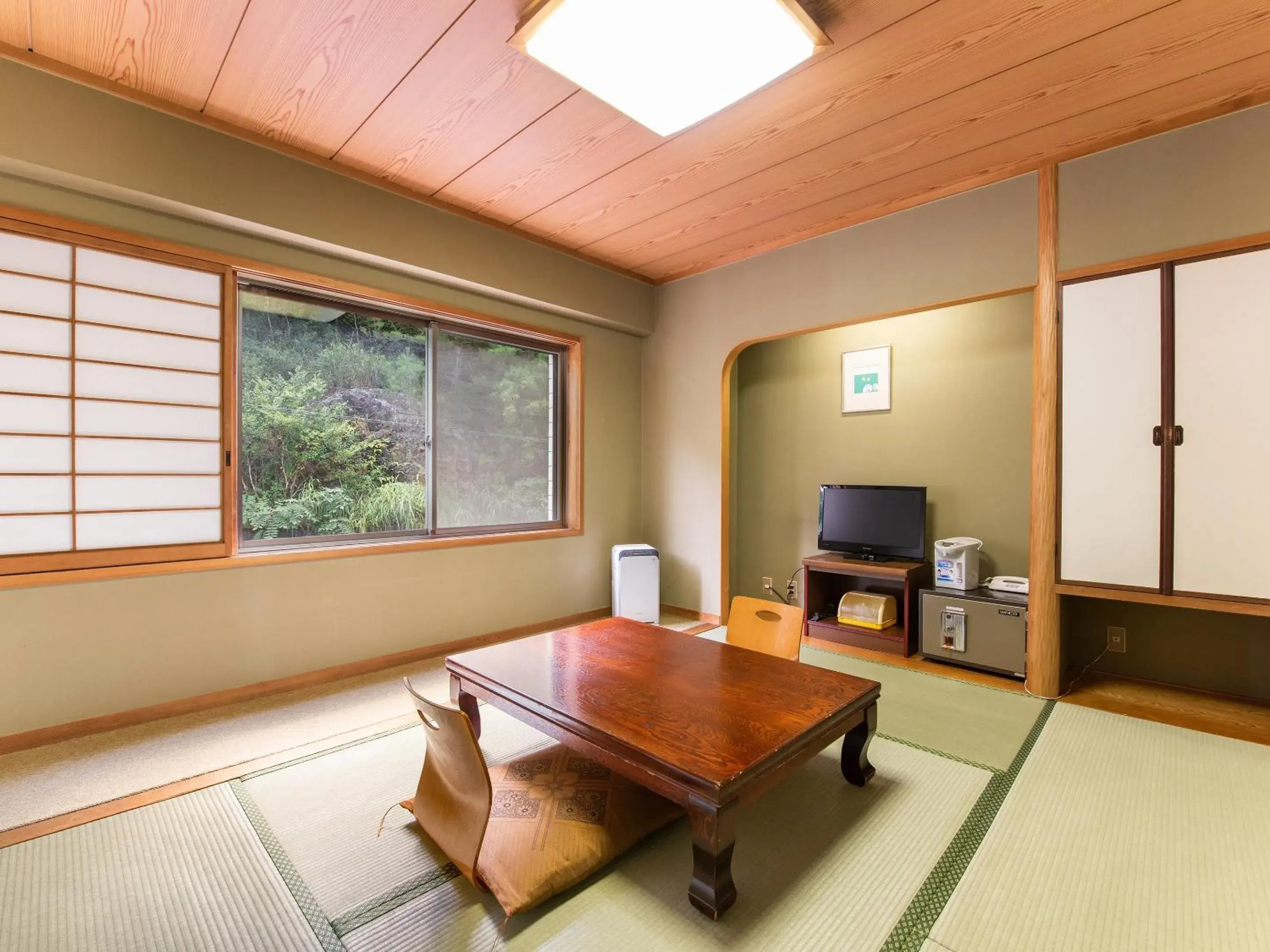 Photo of the whole room in Shin Kabakawa Kanko Hotel Photo of the whole room in Shin Kabakawa Kanko Hotel