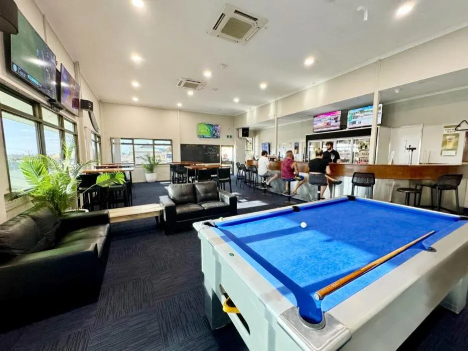 Lounge or bar in Geraldton Motor Inn