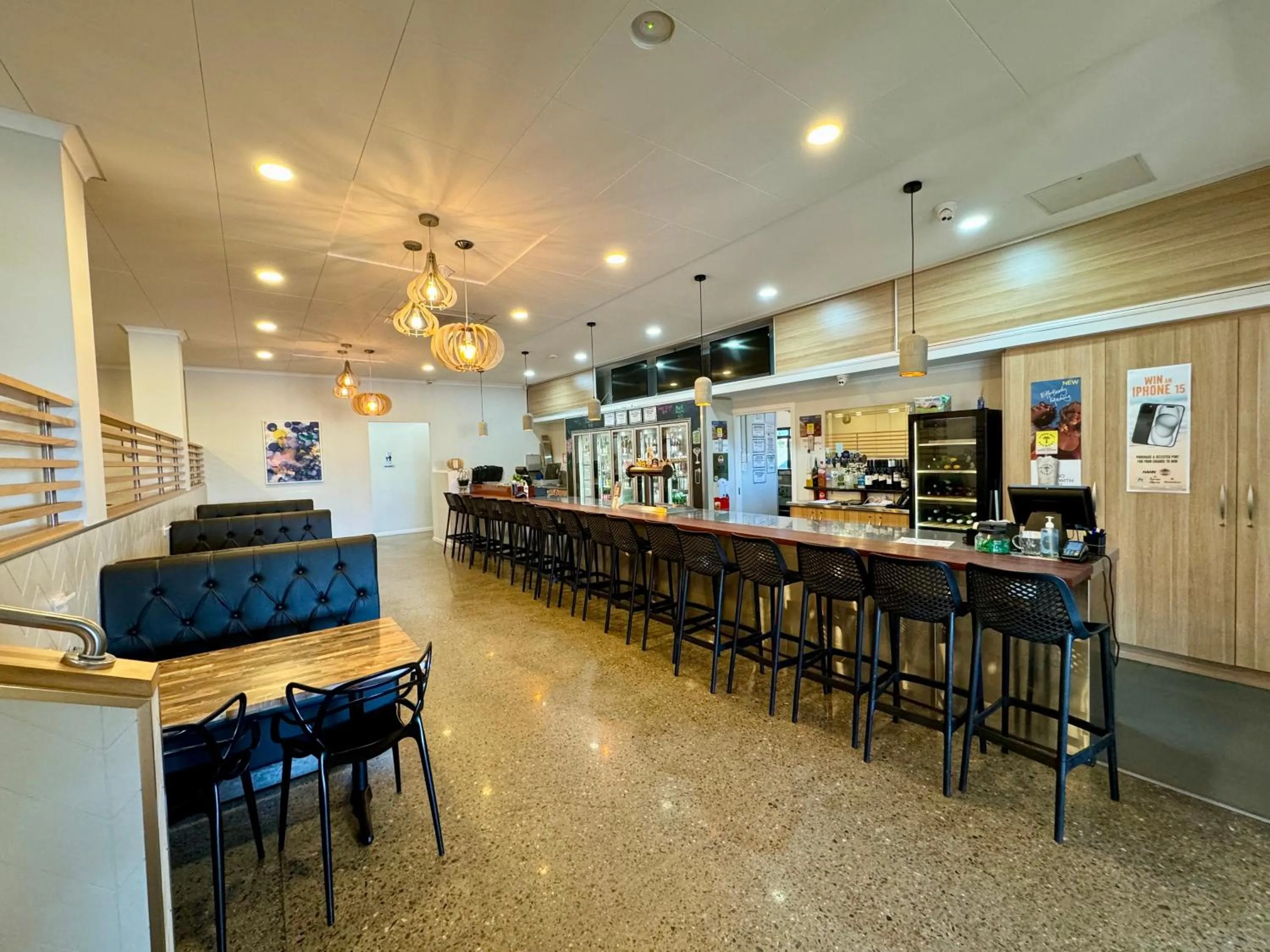 Restaurant/places to eat in Geraldton Motor Inn