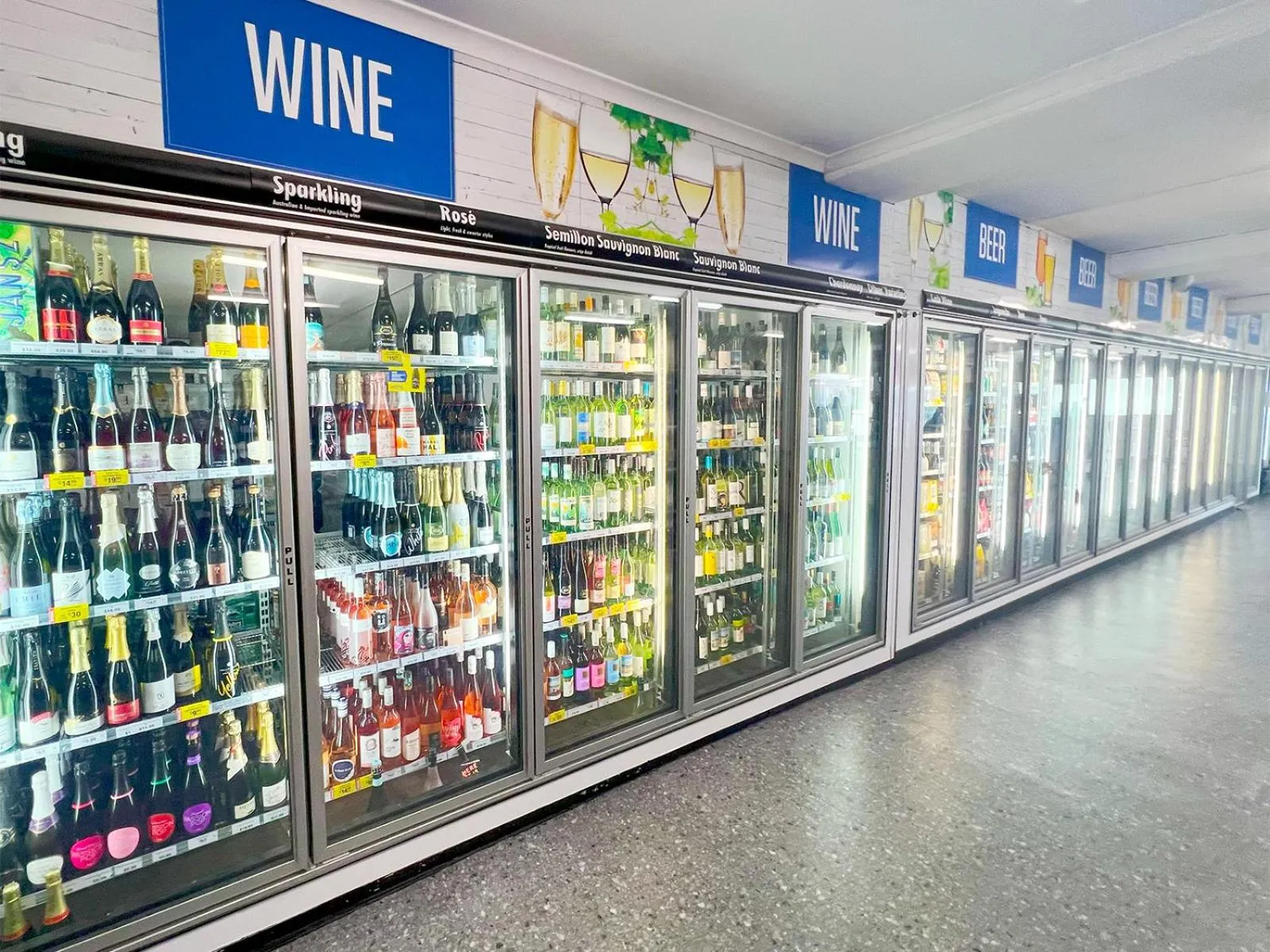 Drinks in Geraldton Motor Inn