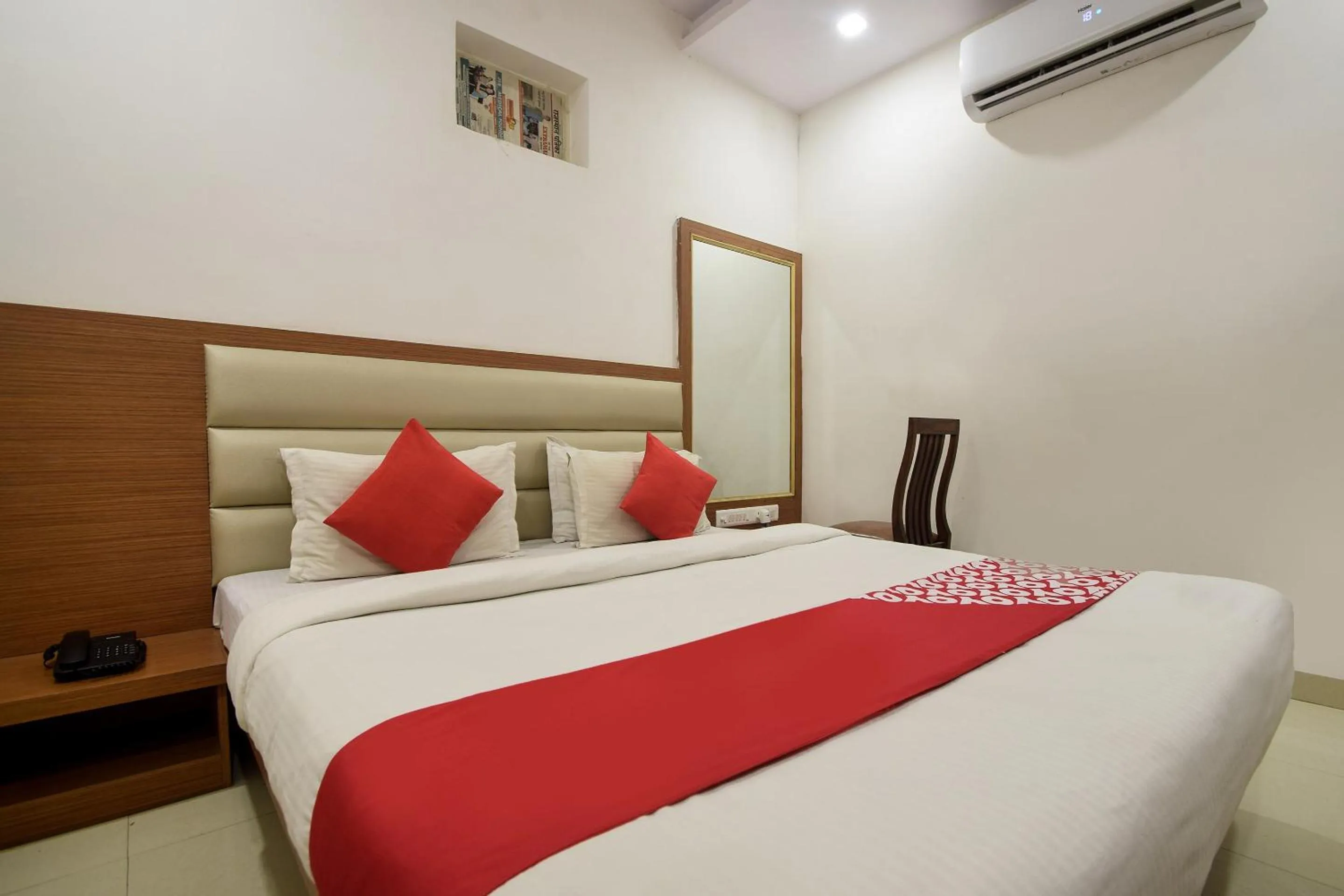 Bedroom, Bed in FabHotel Royal Icon